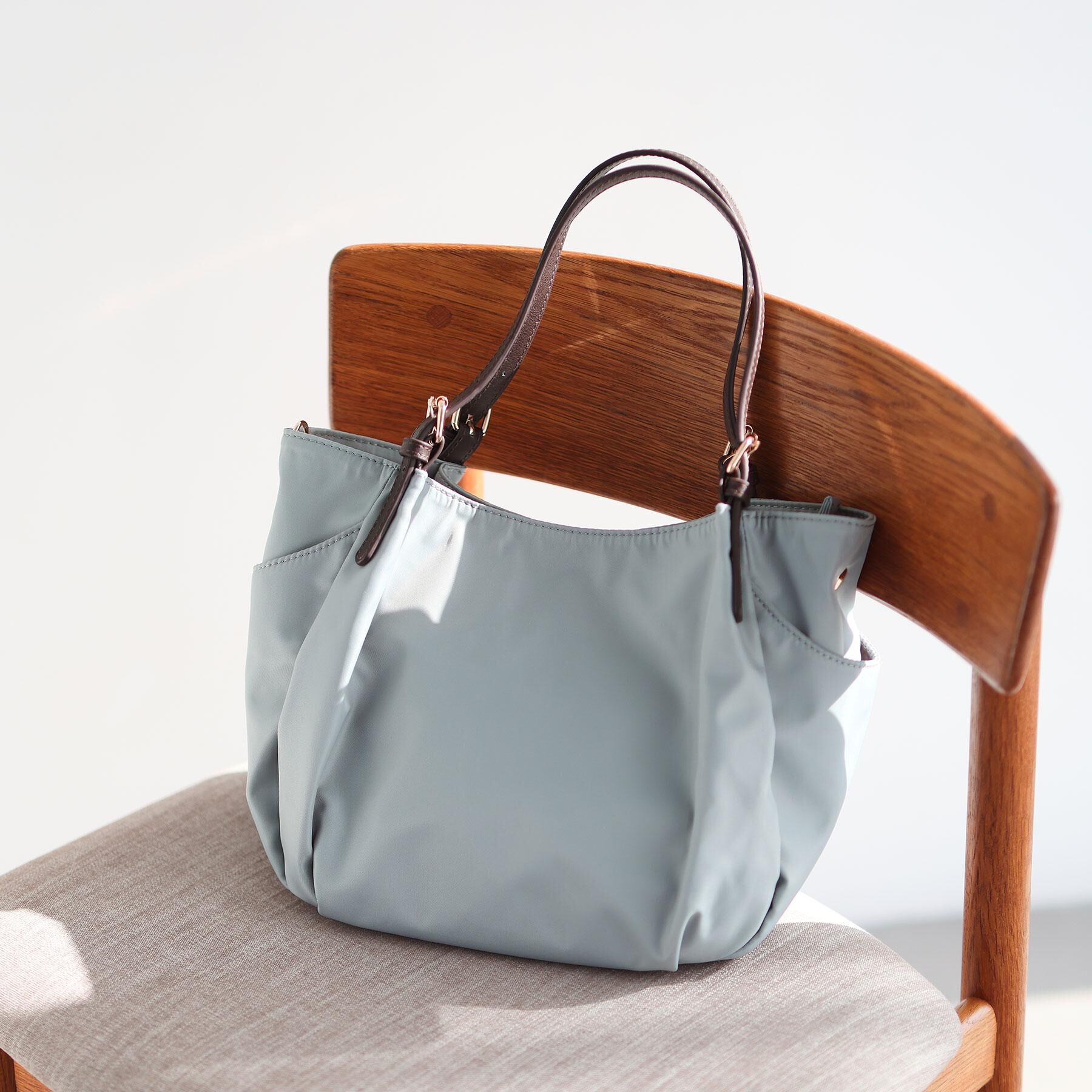 Reflect「【3WAY／しっかり収納／インナーバッグ入り／ショルダー付き】ナイロンバッグ」|ショルダー・メッセンジャー|サックスブルー(09