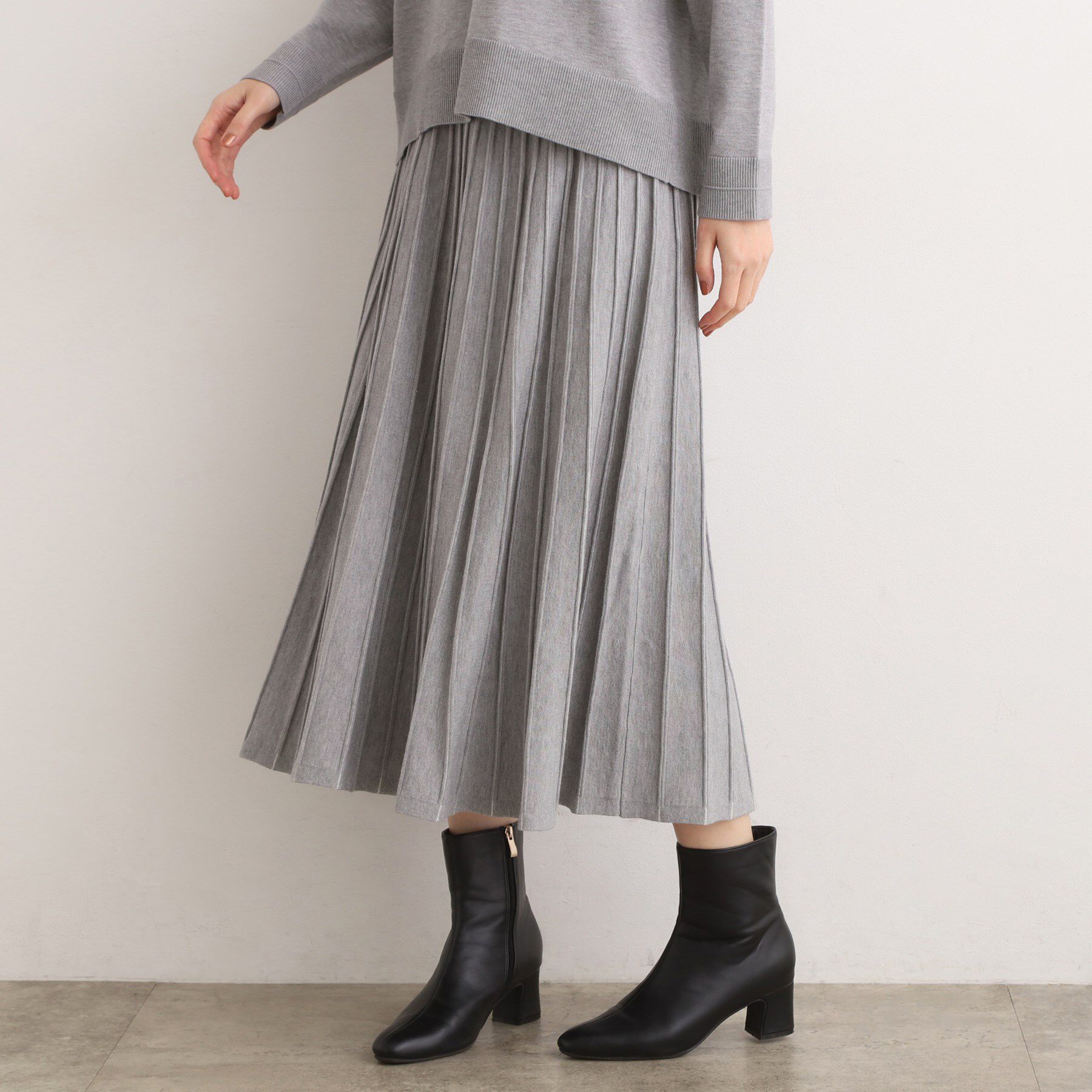 grove「【SETUP可能】冬から春まで軽やかに　ラメラインニットプリーツスカート」|スカート|