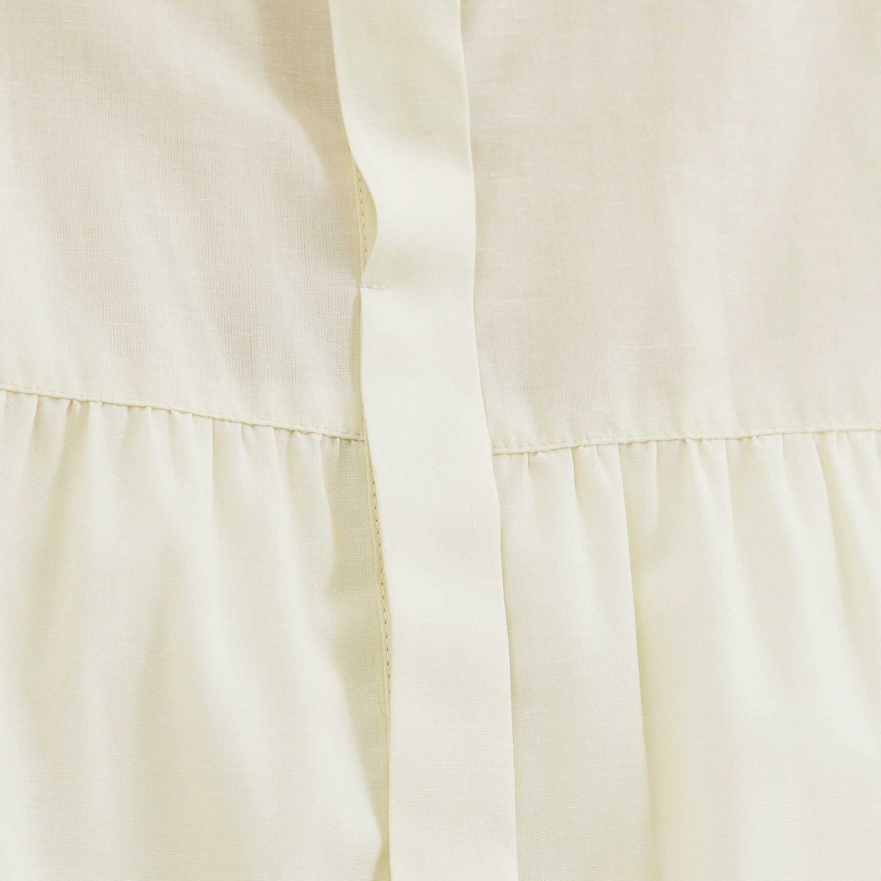 grove「【貴島明日香さん着用／イージーケア／接触冷感】麻ブレンドスタンドギャザーシャツ」|シャツ・ブラウス|