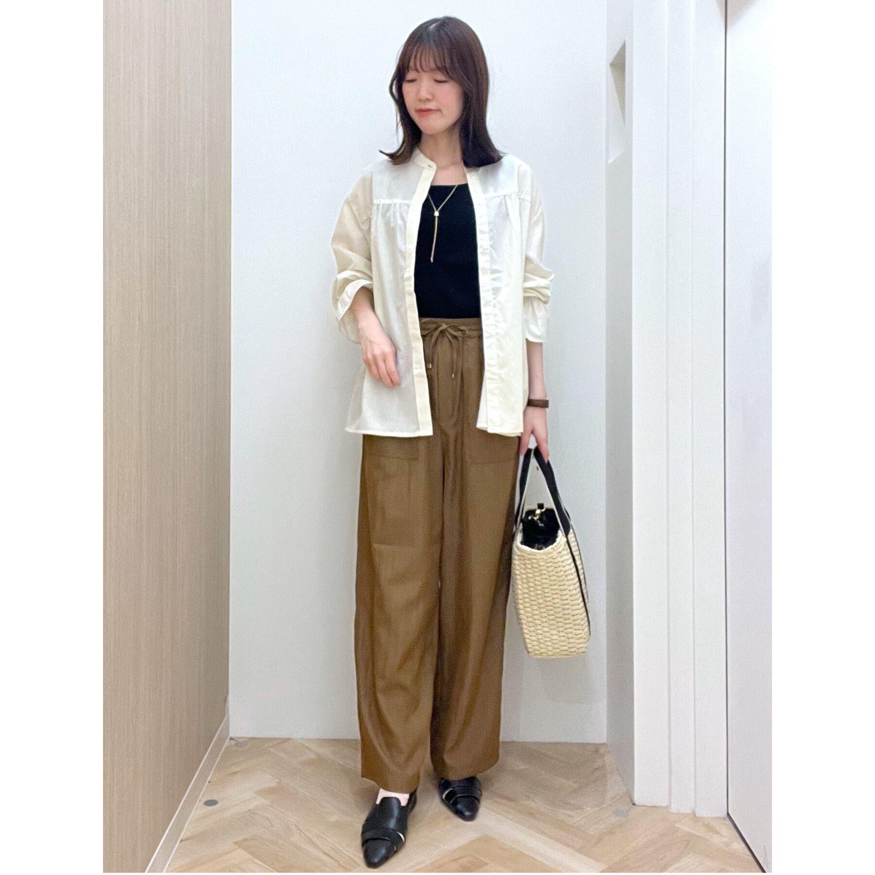 grove「【貴島明日香さん着用／イージーケア／接触冷感】麻ブレンドスタンドギャザーシャツ」|シャツ・ブラウス|