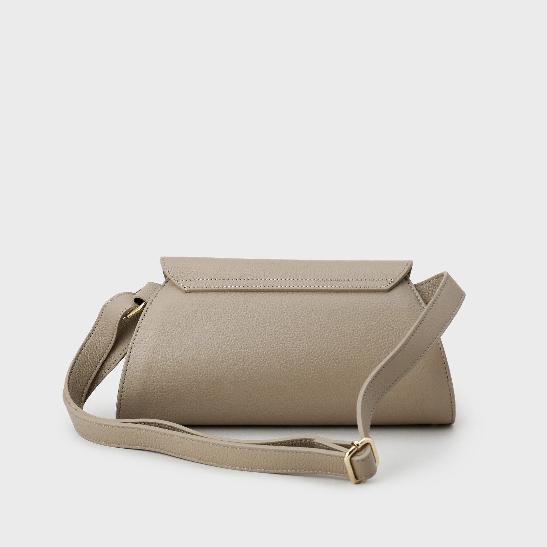 GALLEST「レザーフラップショルダーバッグ」|ショルダー・メッセンジャー|