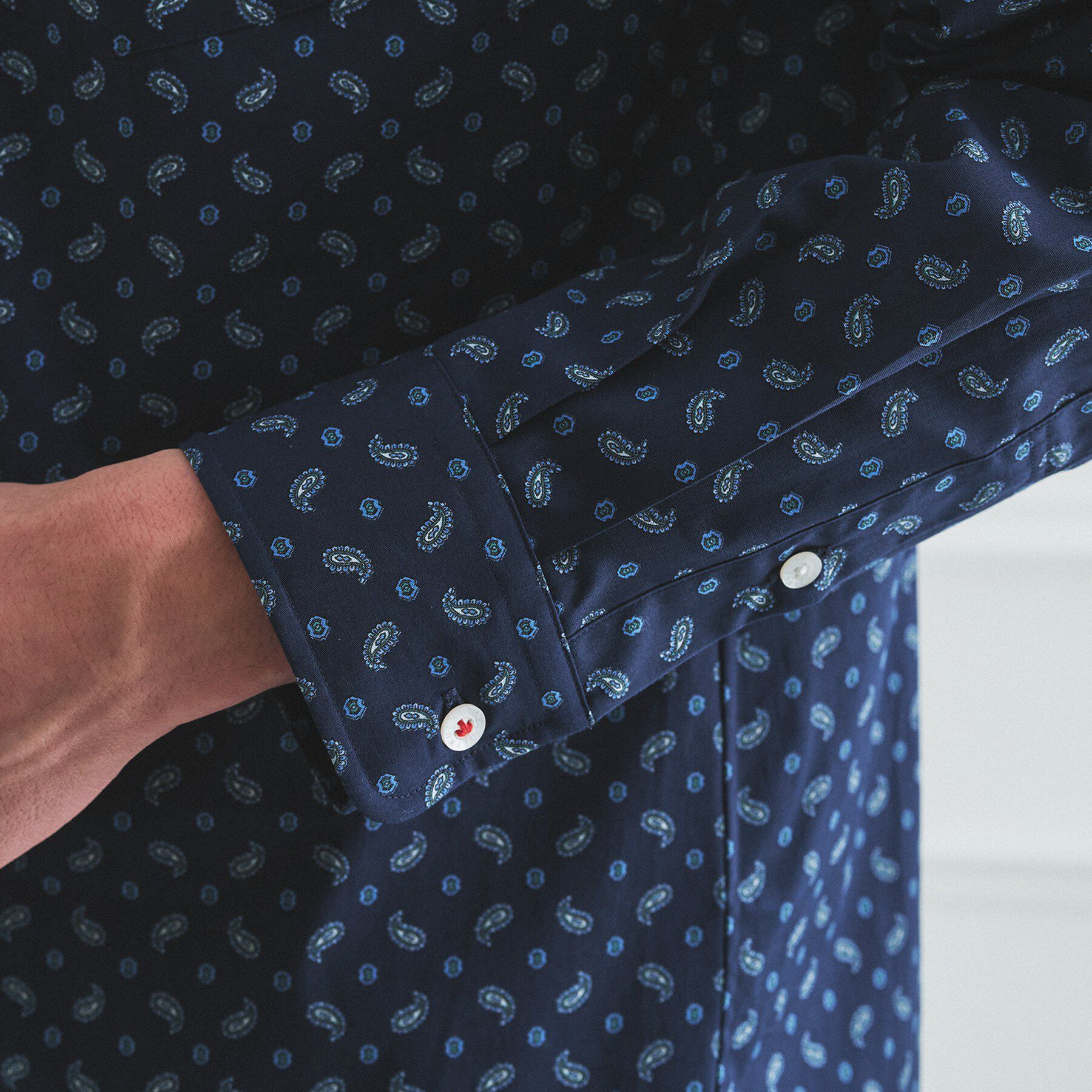 TAKEO KIKUCHI「【BOWLER HAT LABEL】小紋ペイズリープリント 長袖シャツ」|シャツ・ブラウス|