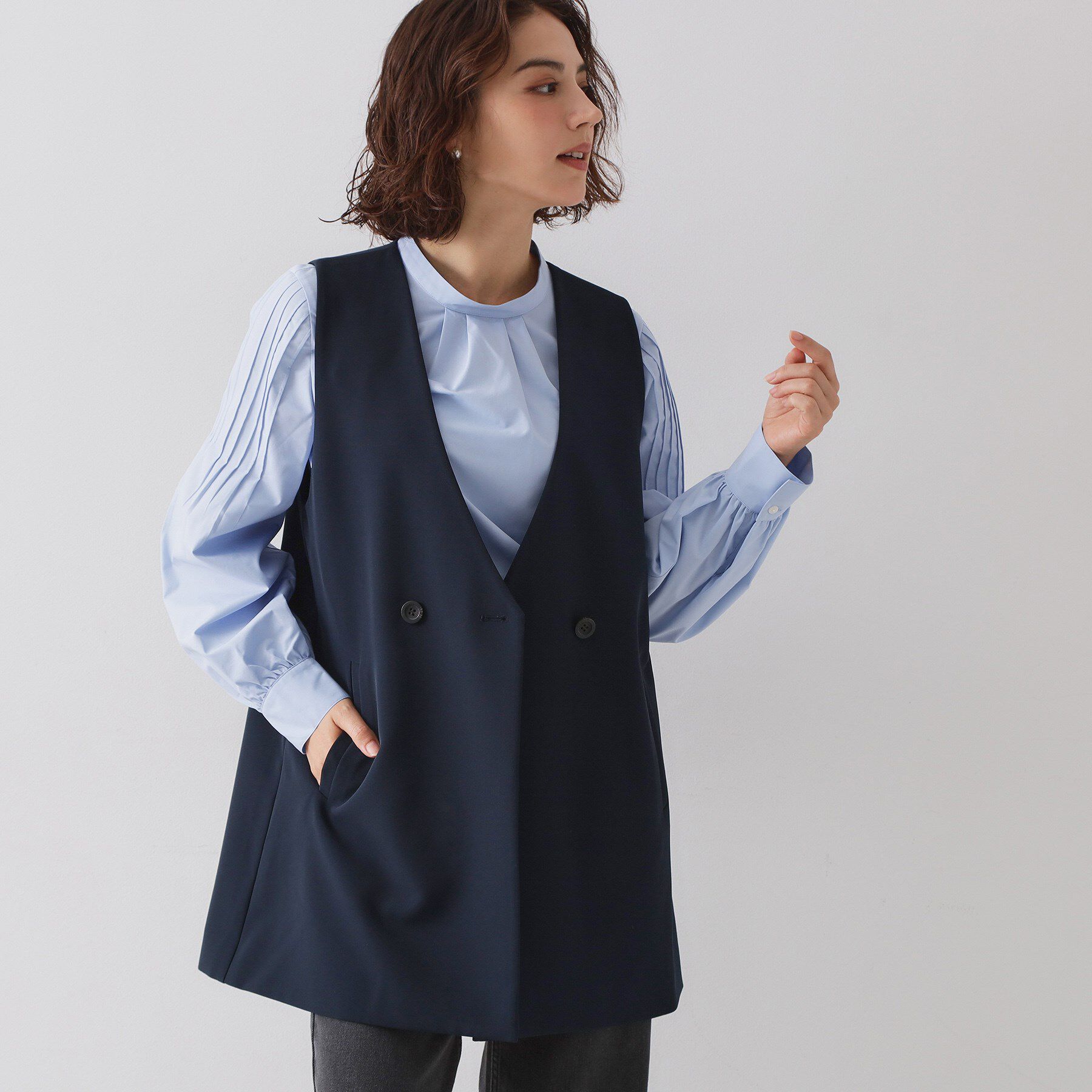 OPAQUE.CLIP「《通勤対応》Vネックミドルジレ【洗濯機OK】」|ベスト・ジレ|ネイビー(094)