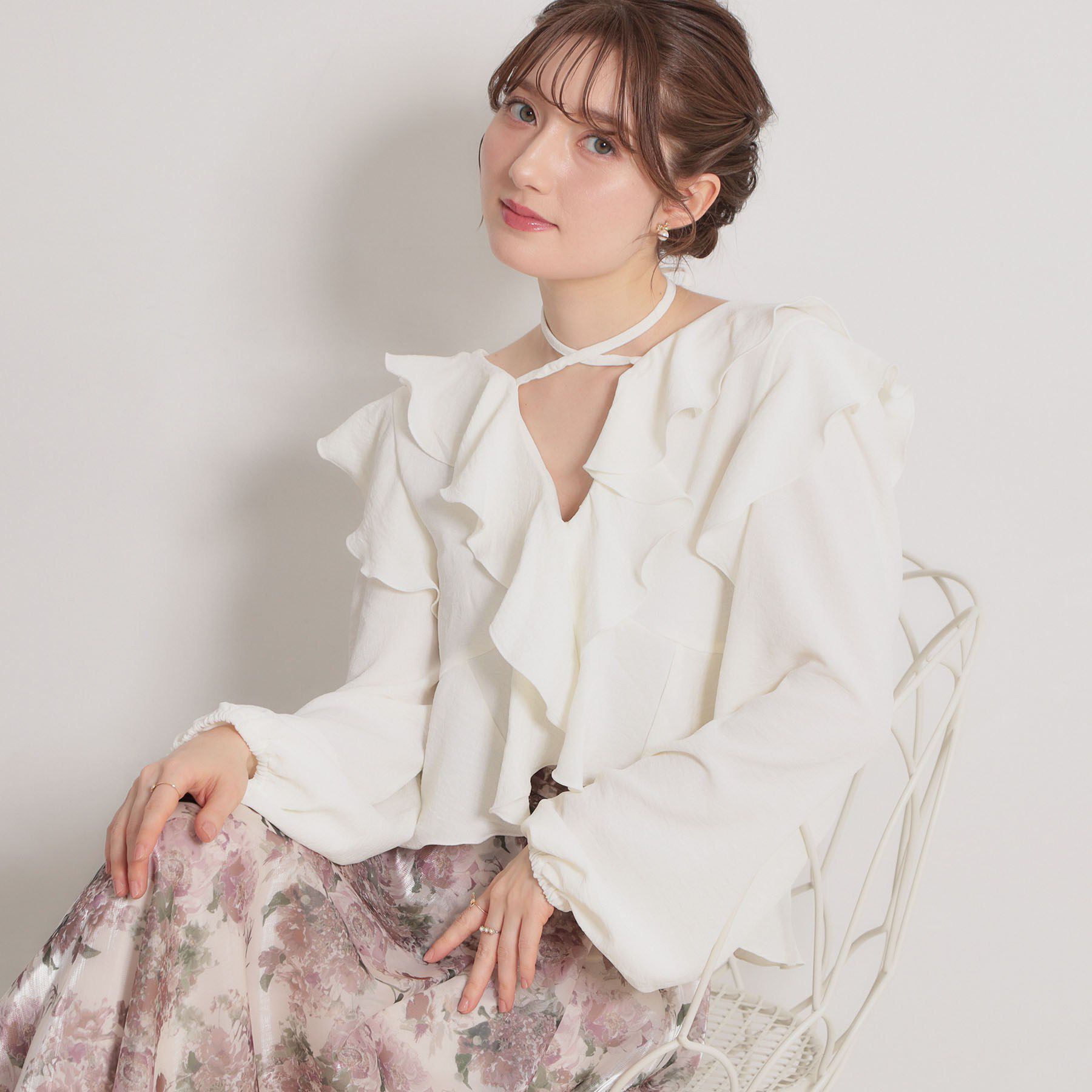 Couture broach「ラッフルショートブラウス」|シャツ・ブラウス|オフホワイト(003