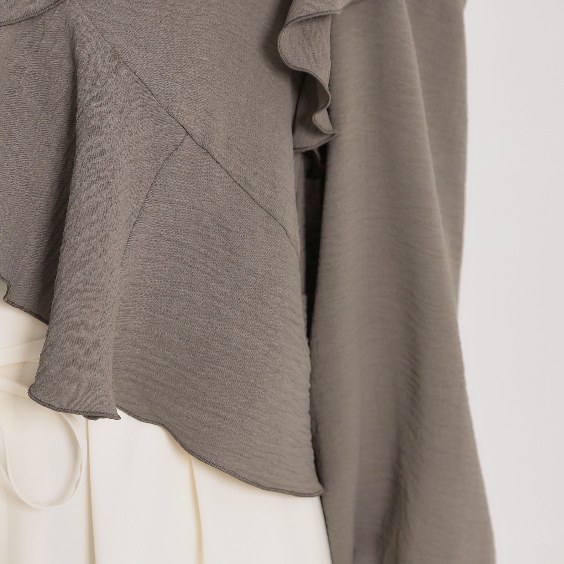 Couture broach「ラッフルショートブラウス」|シャツ・ブラウス|