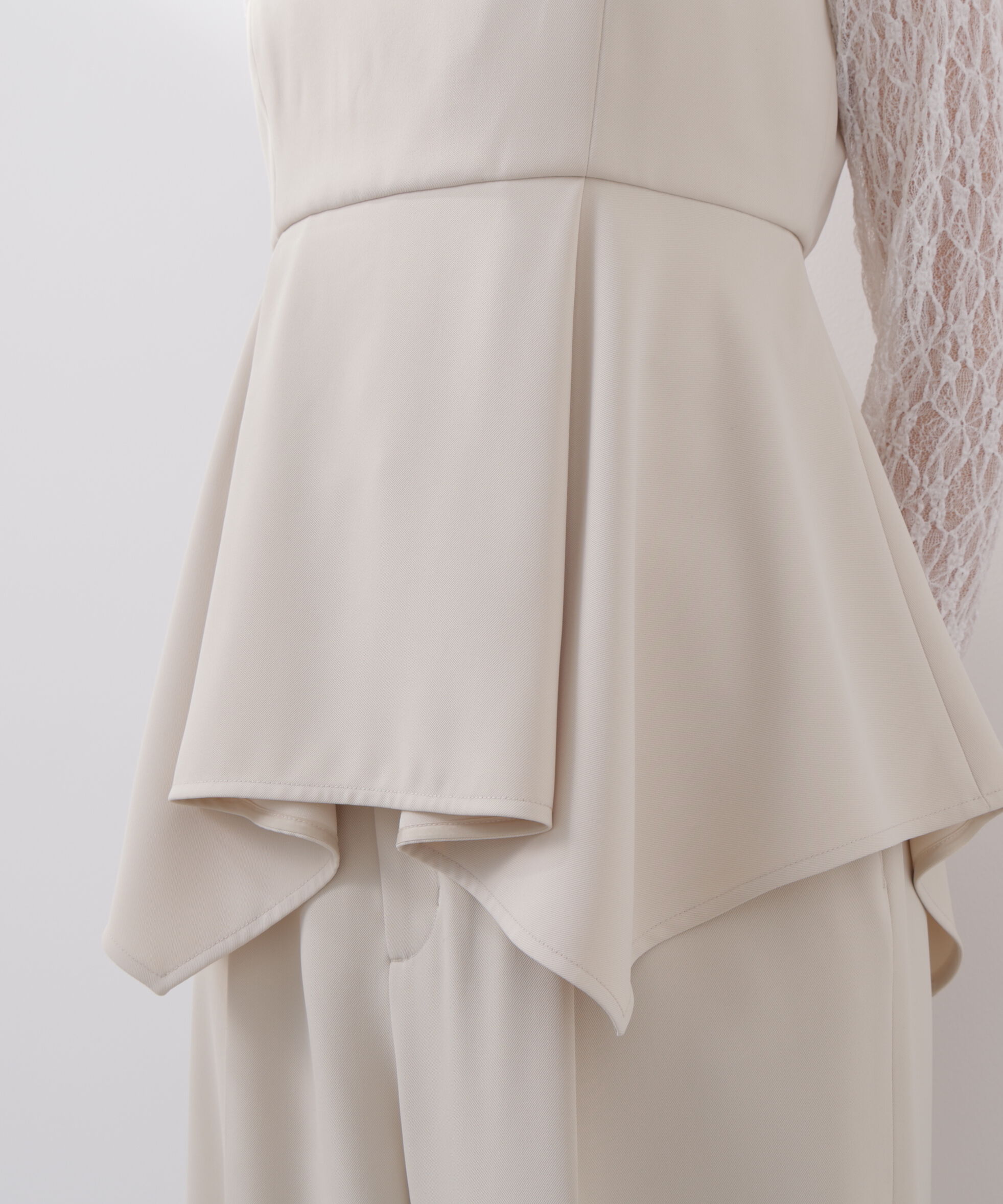 PROPORTION BODY DRESSING「ランダムヘムビスチェ　26SS」|シャツ・ブラウス|