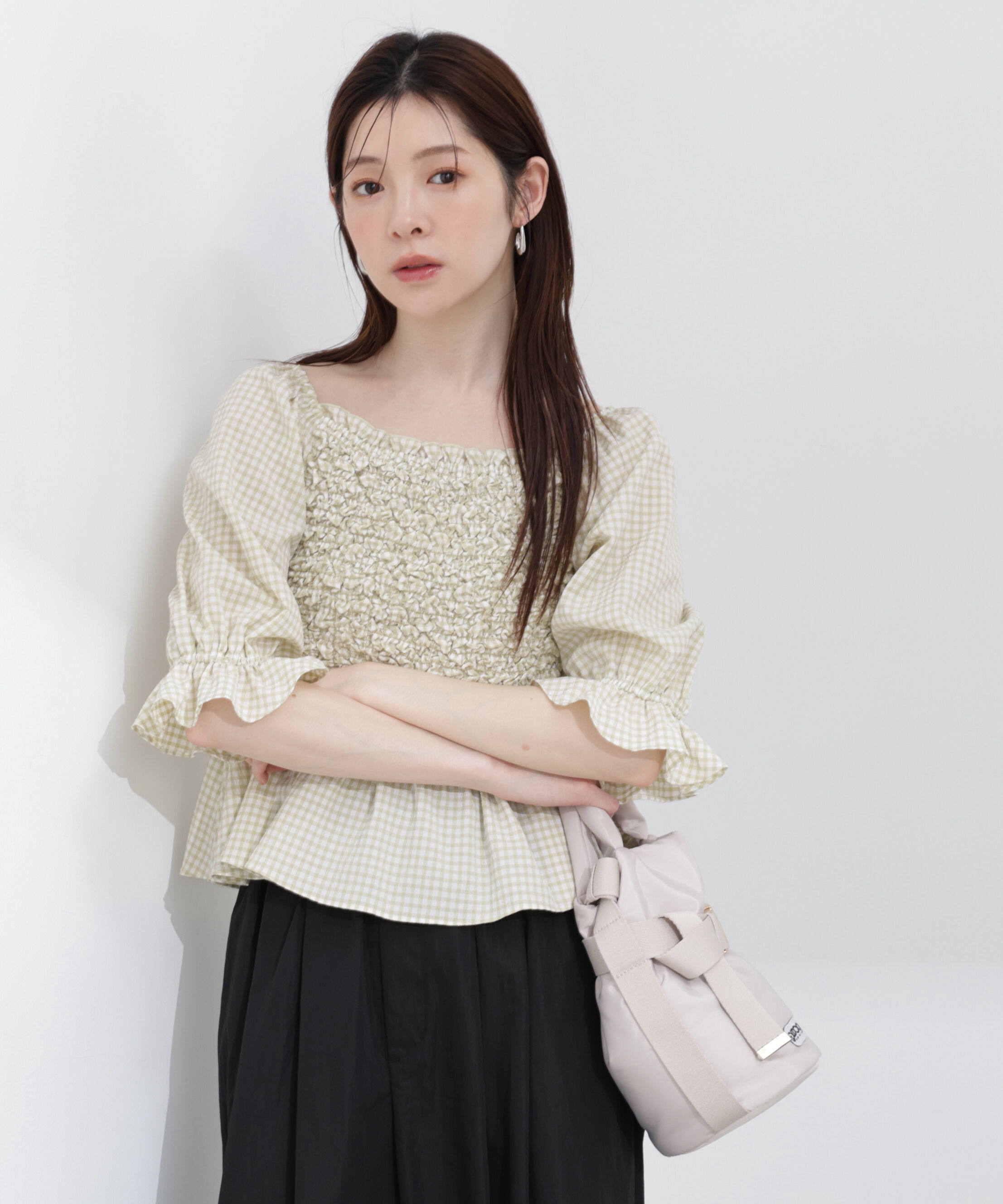 PROPORTION BODY DRESSING「〈a/mie〉シャーリングペプラムブラウス 26SS」|シャツ・ブラウス|