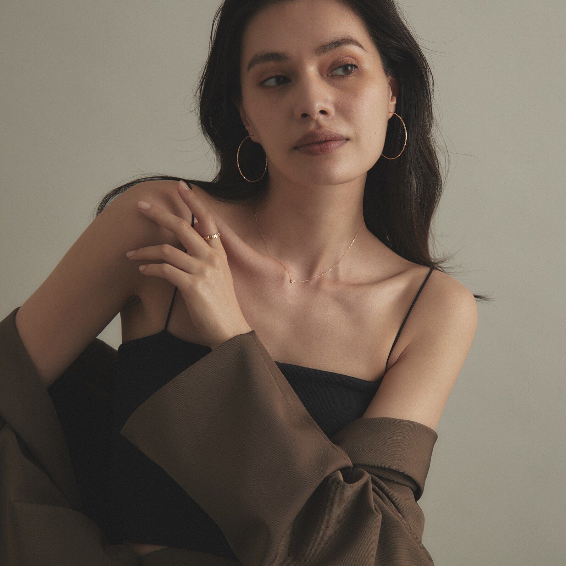 COCOSHNIK「K18ミラーカットビーズ フープピアス（中）」|ピアス|