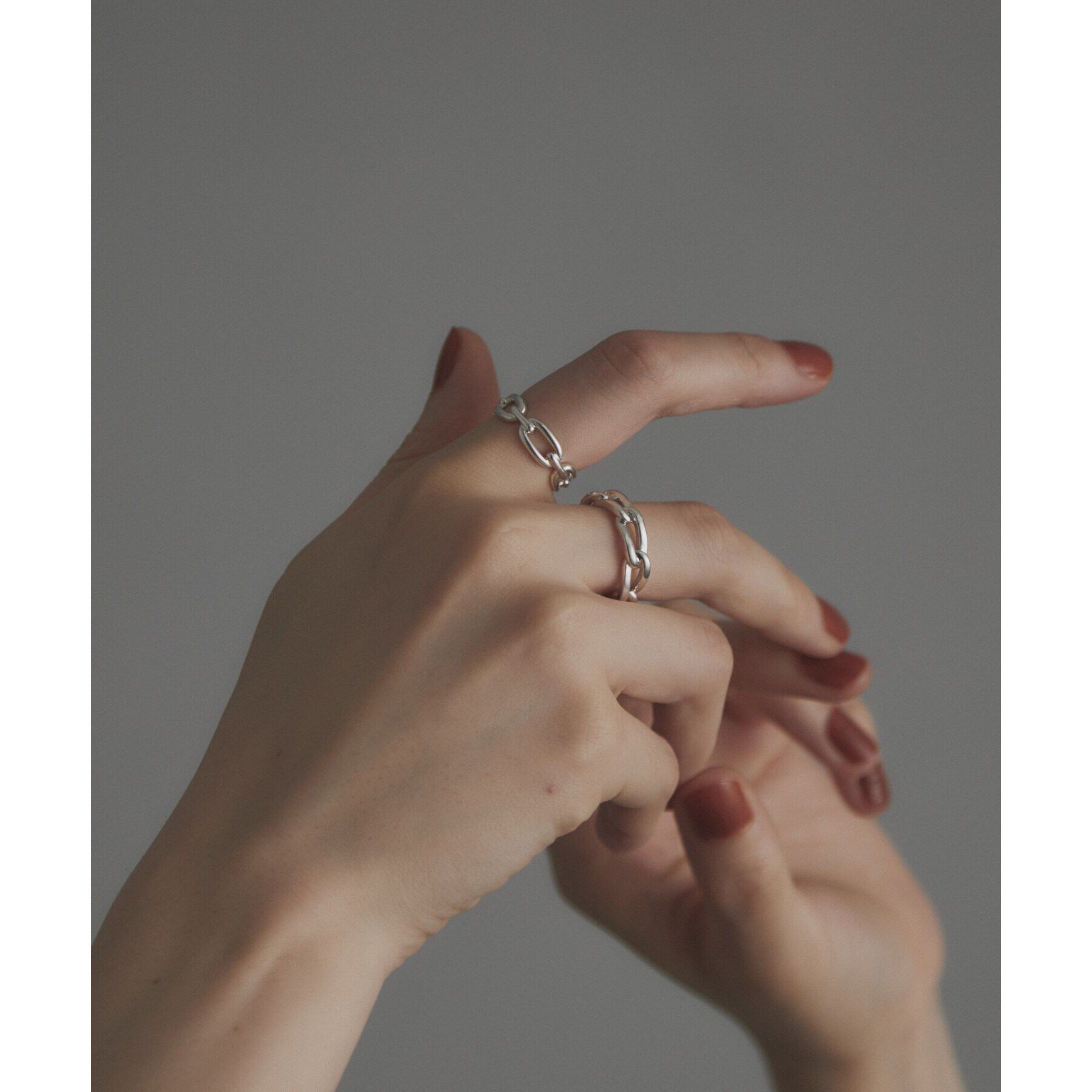 COCOSHNIK ONKITSCH「シルバー ロングカーブチェーンモチーフリング」|リング|