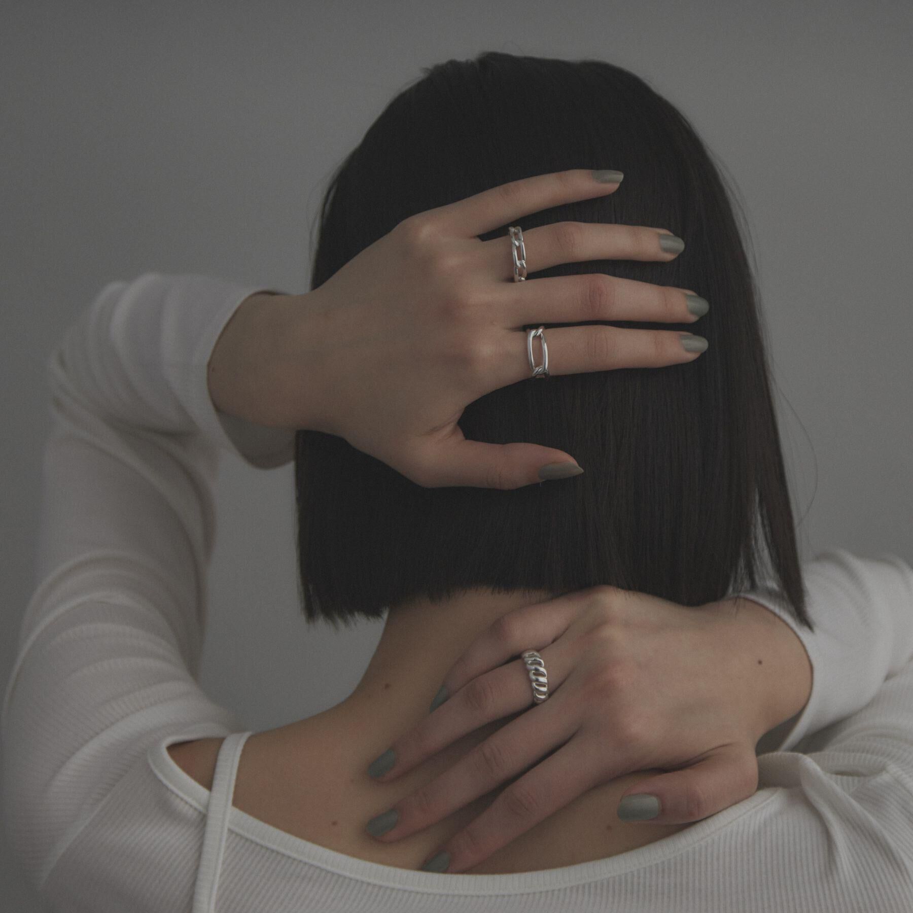 COCOSHNIK ONKITSCH「シルバー ロングカーブチェーンモチーフリング」|リング|