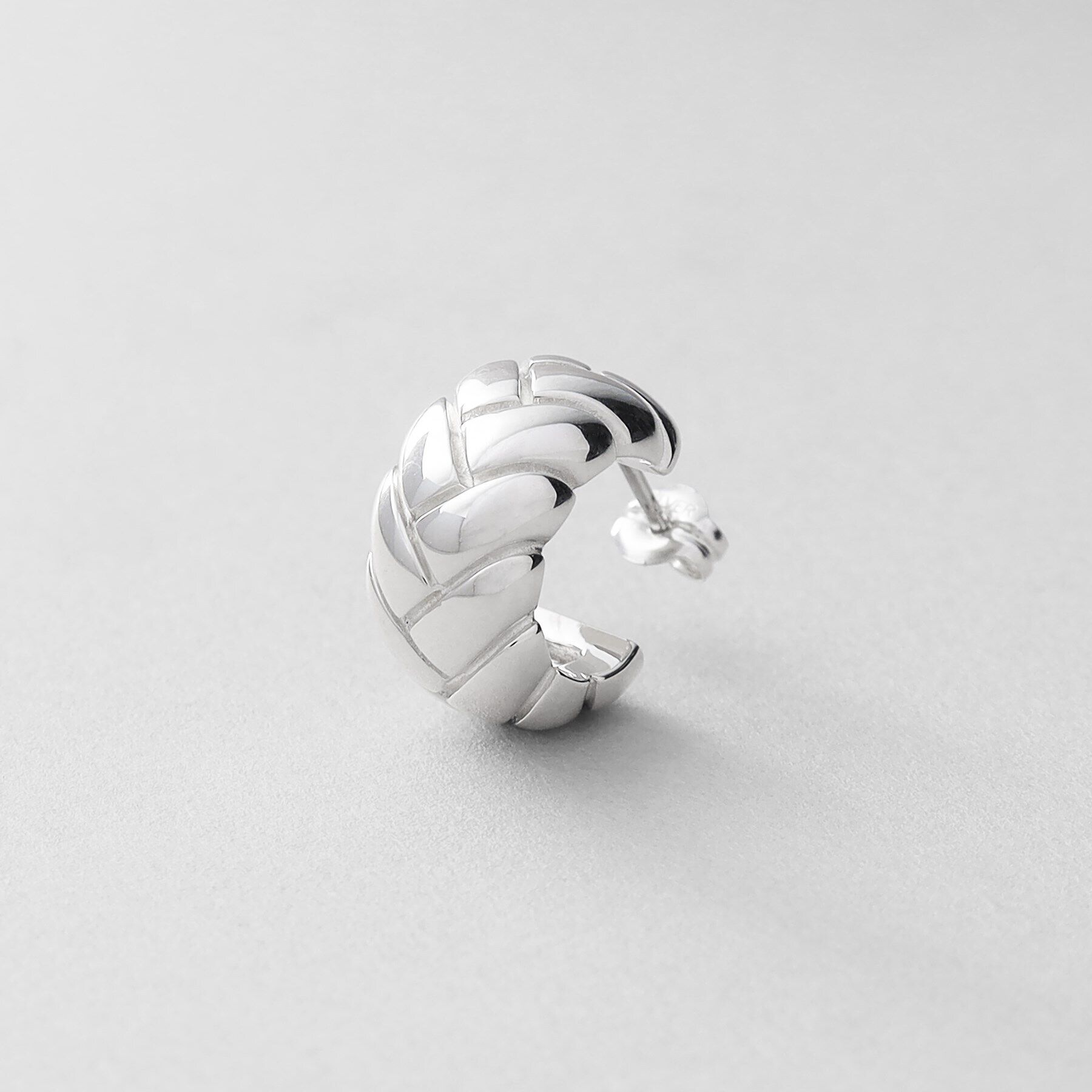 COCOSHNIK ONKITSCH「シルバー ブリックモチーフ フープピアス」|ピアス|