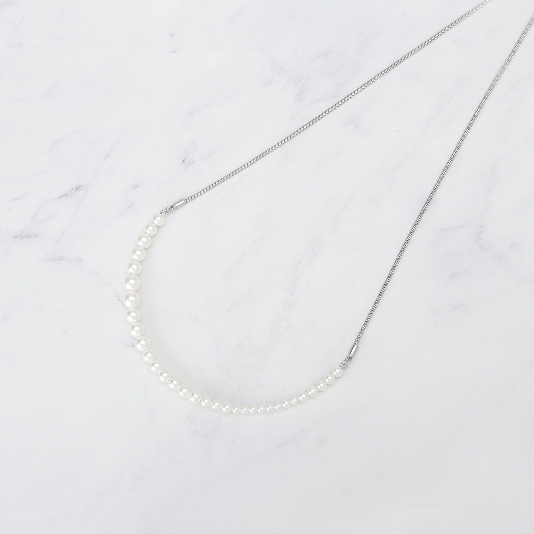 SHOO･LA･RUE「スライダーフェイクパールネックレス」|ネックレス|シルバー(006)