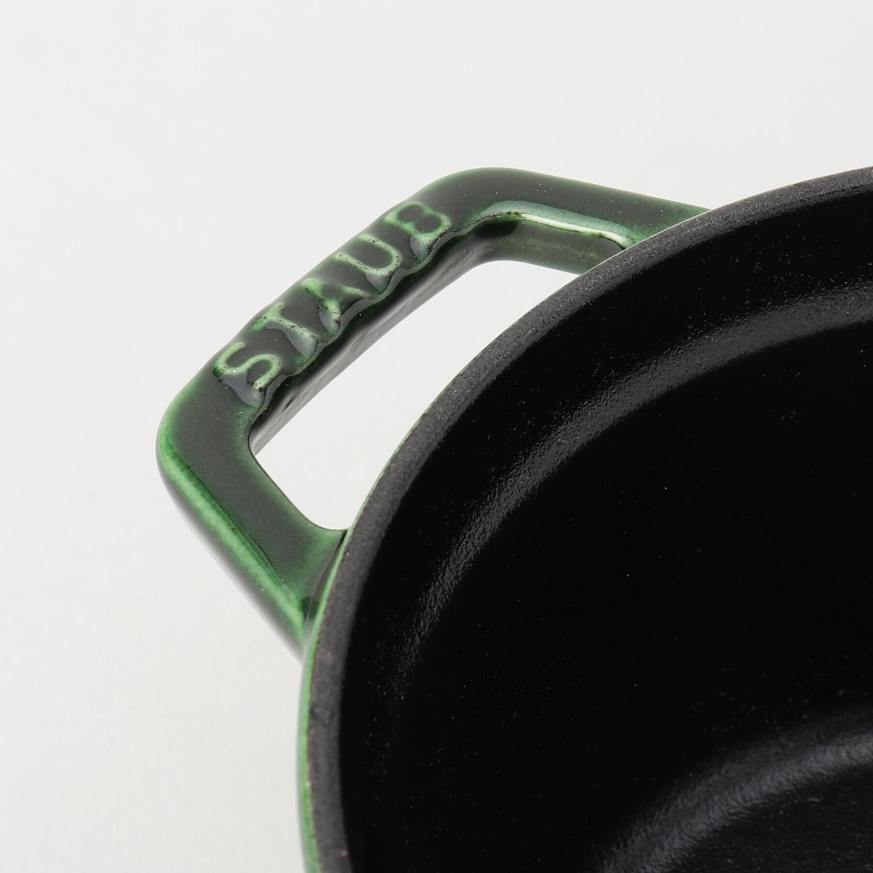 212 KITCHEN STORE「ピコ・ココット 14cm バジルグリーン ＜Staub ストウブ ＞」|食器・キッチングッズ|