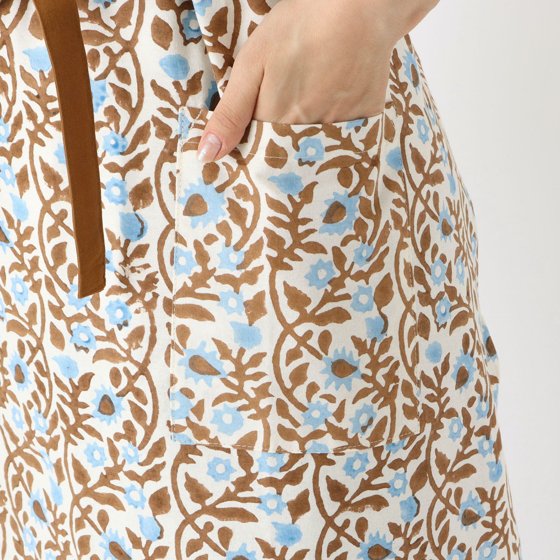 212 KITCHEN STORE「ブロックプリント フルエプロン BL ＜212Kオリジナル＞」|食器・キッチングッズ|