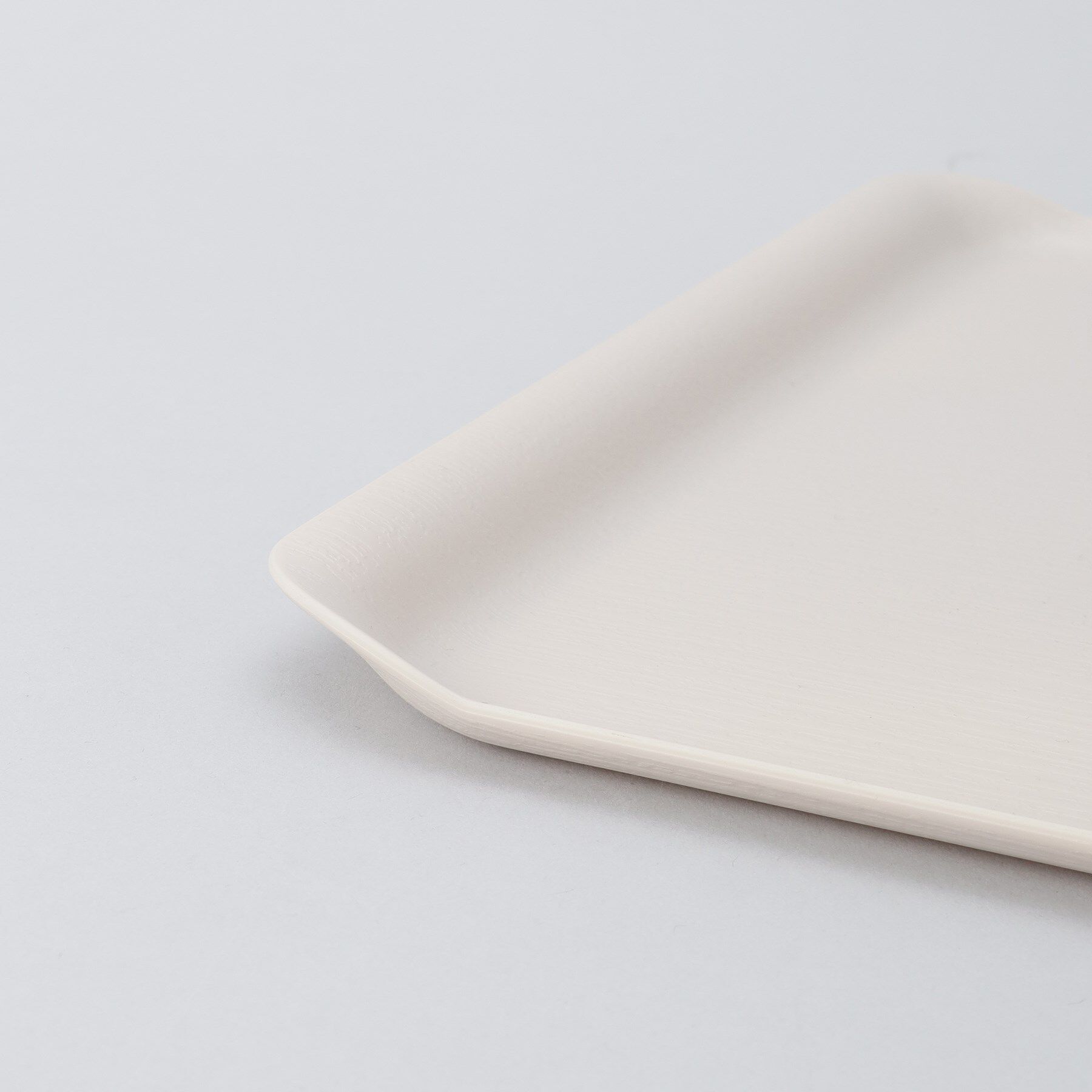 212 KITCHEN STORE「ノンスリップ 12.0木目ランチョントレー WH」|食器・キッチングッズ|