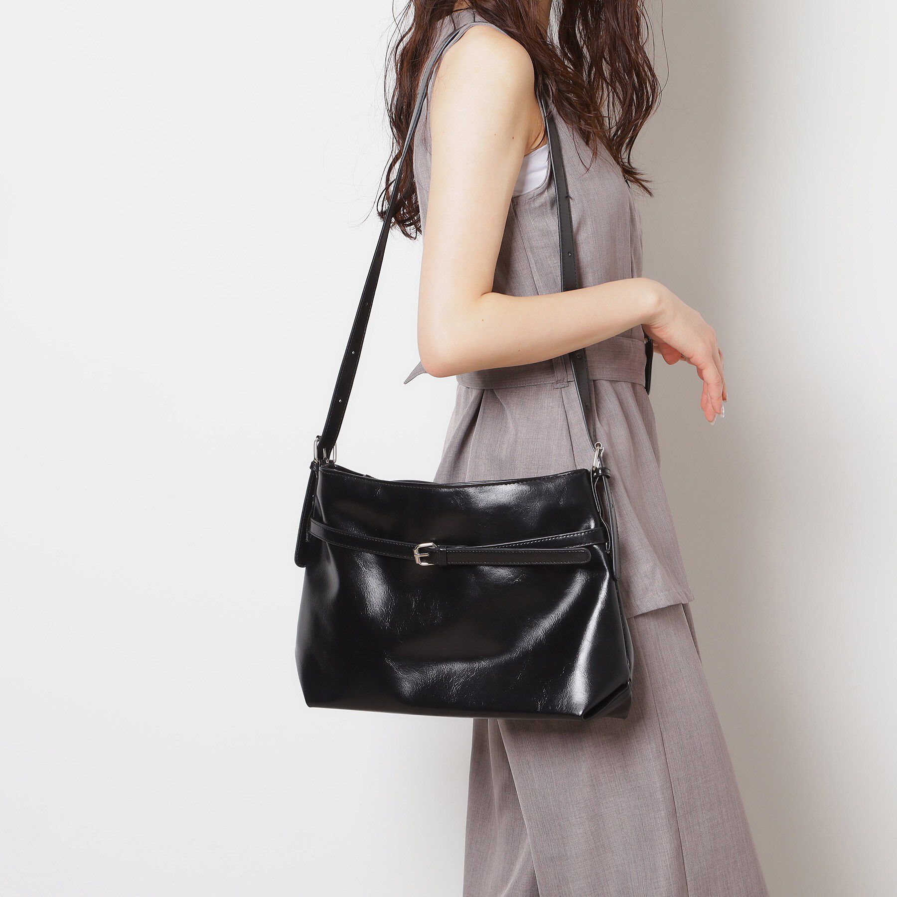 Ober Tashe「ベルトデザインショルダーバッグ」|ショルダー・メッセンジャー|