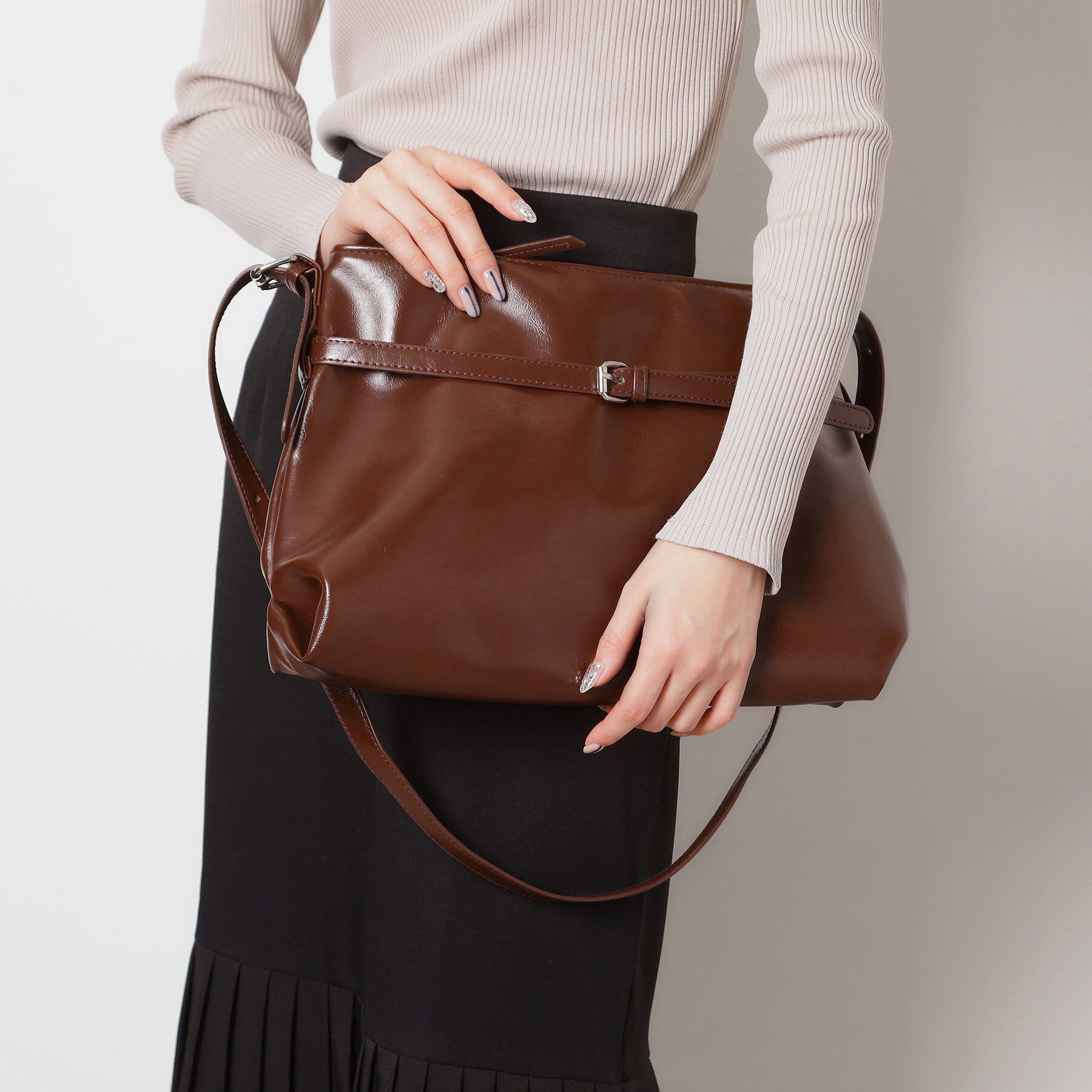 Ober Tashe「ベルトデザインショルダーバッグ」|ショルダー・メッセンジャー|キャメルブラウン(0