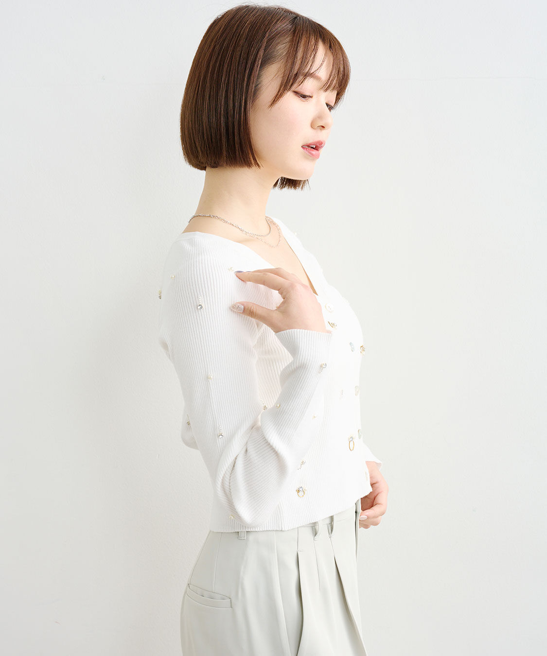 COCO DEAL「Vネックビジューニットカーディガン」|ニット・セーター|