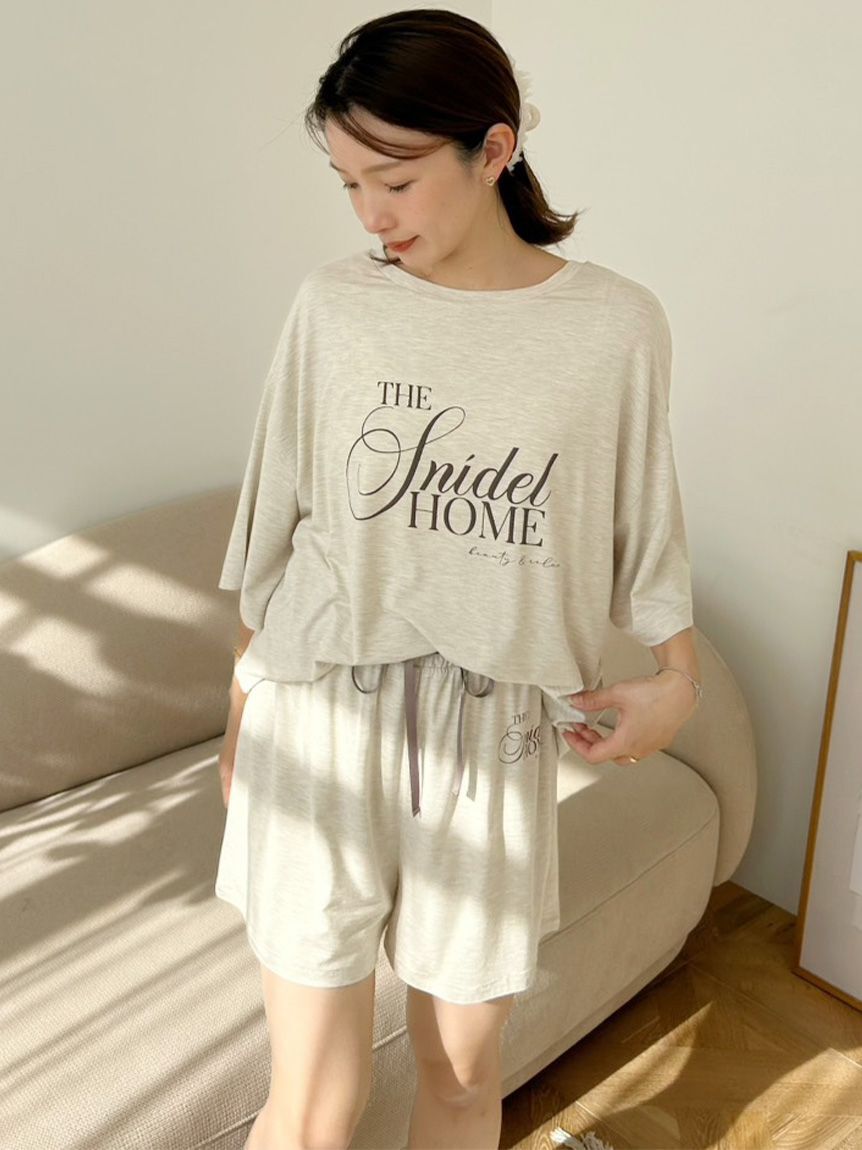 SNIDEL HOME「【接触冷感】ロゴTシャツセットアップ」|ルームウェア|BEG