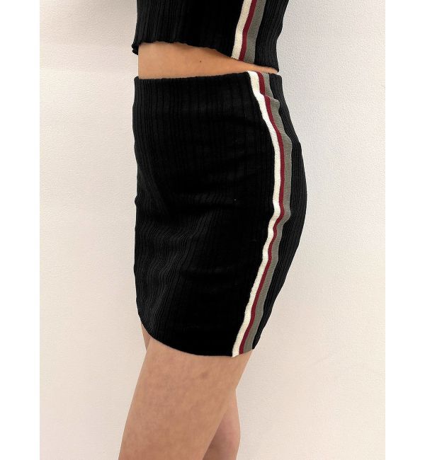 GYDA「サイドラインスカートライクニットショートパンツ」|スカート|ブラック