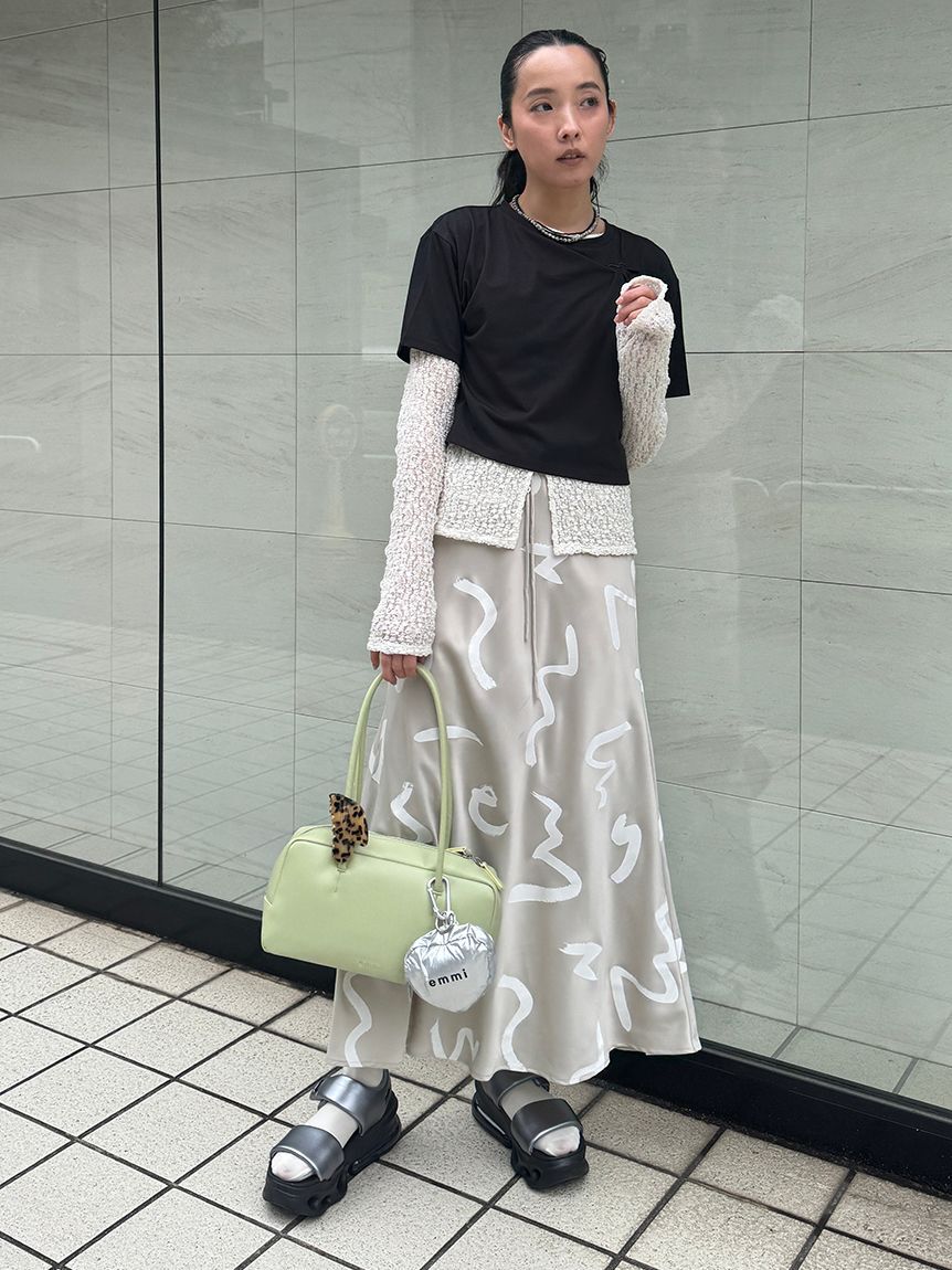 emmi atelier「サテンナロースカート【セットアップ対応】」|スカート|