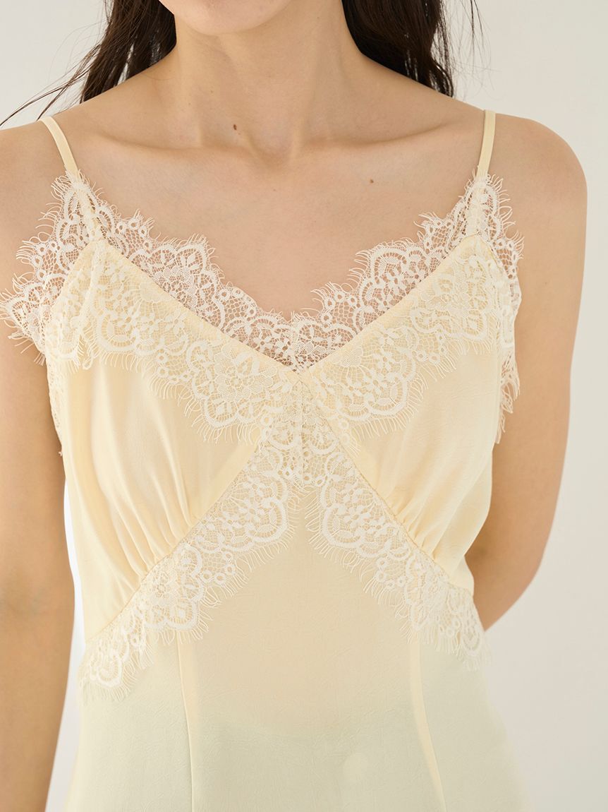 SNIDEL「レーストリムサテンキャミTOP【SWFB261167追加生産分】」|キャミソール|