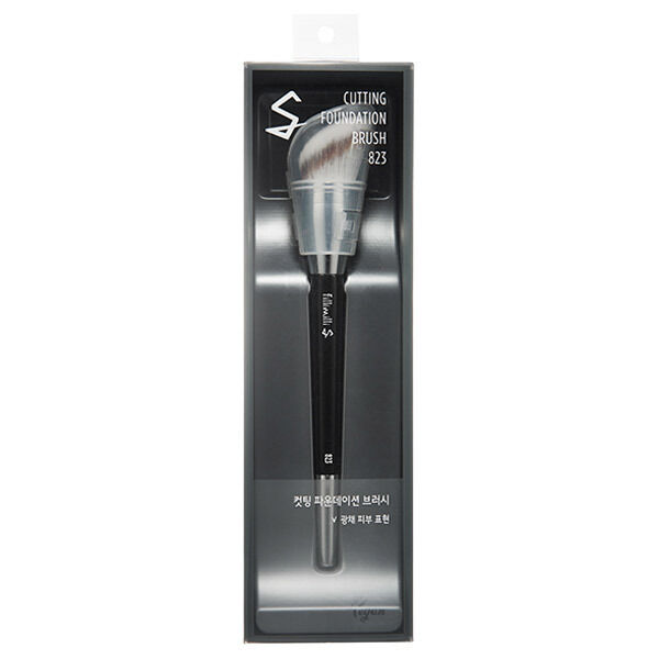  「FilliMilli S カッティングファンデーションブラシ 823」|ファンデーション|
