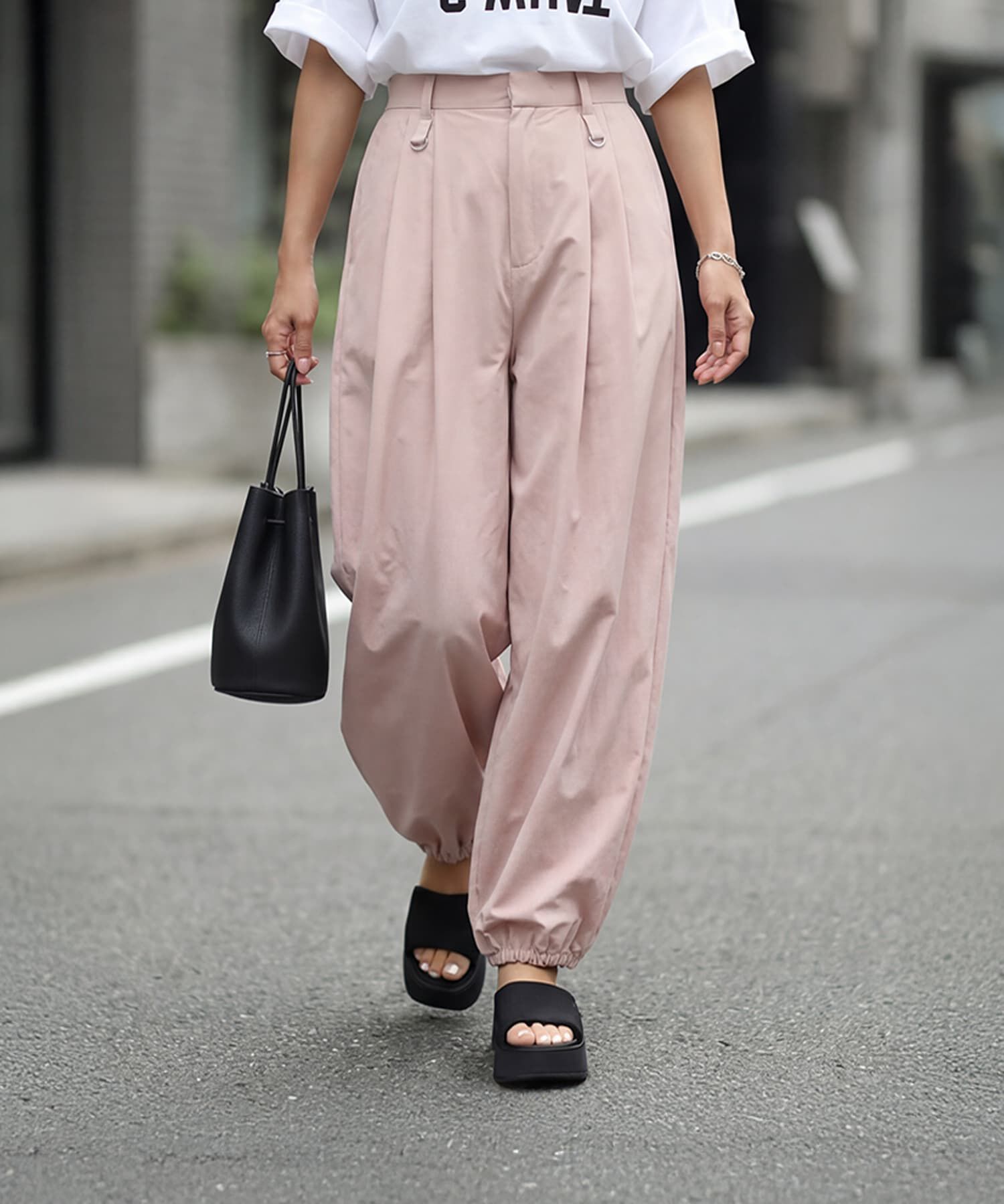 STYLE DELI「【selection】しなやかライトなタックパラシュートパンツ」|スラックス|ピンク