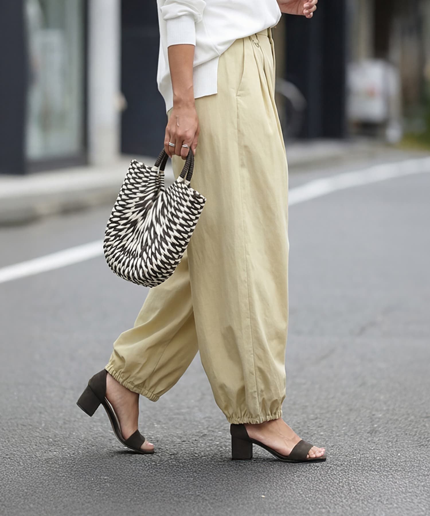 STYLE DELI「【selection】しなやかライトなタックパラシュートパンツ」|スラックス|