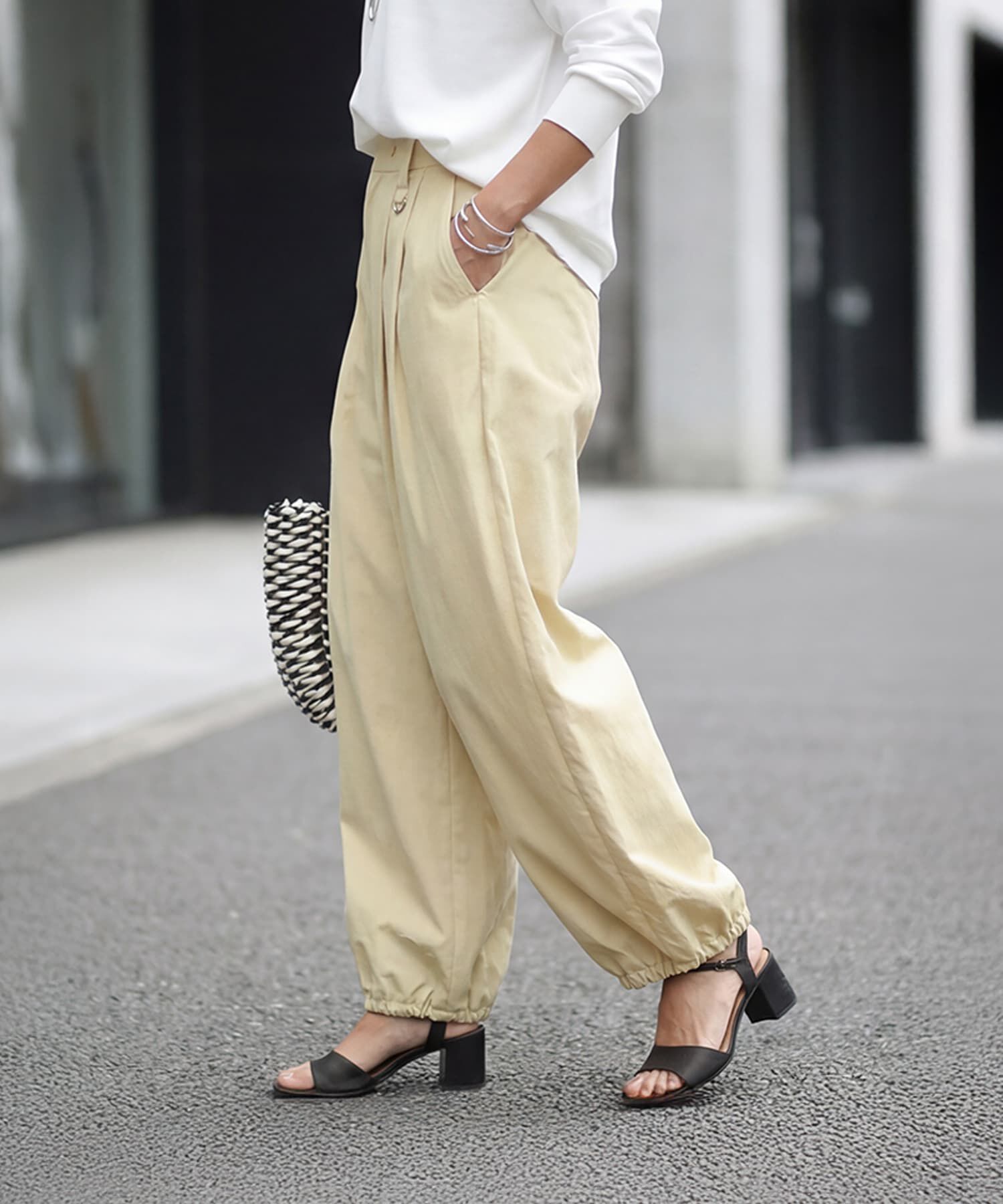 STYLE DELI「【selection】しなやかライトなタックパラシュートパンツ」|スラックス|