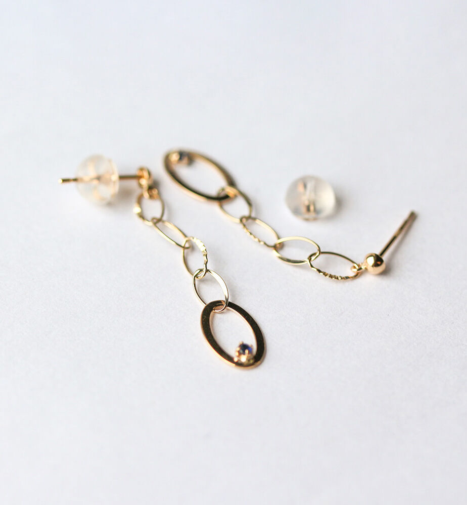  「サファイア チェーン ピアス | K10YG」|ピアス|
