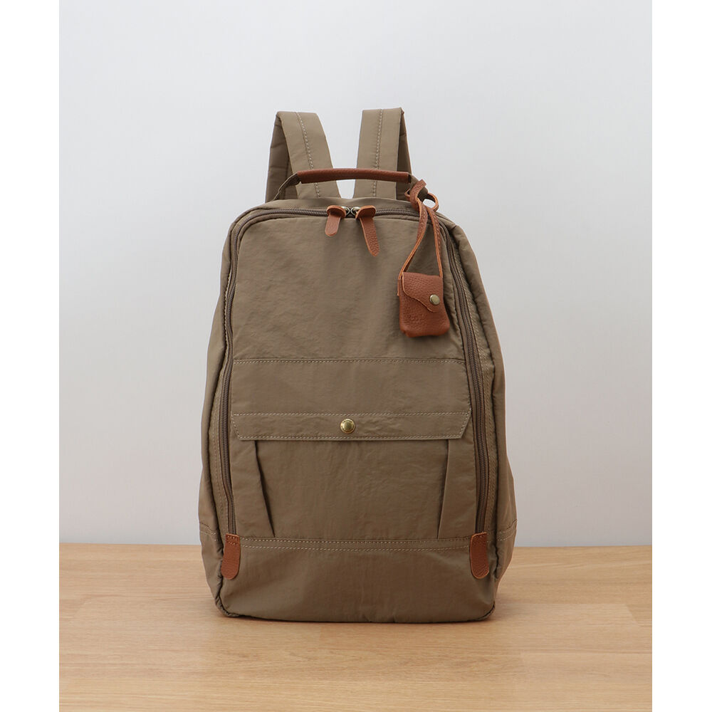 BACKYARD FAMILY「toleur リュック 11337 トーラ 通販 リュックサック デイパック バックパック」|リュック|ベージュ1