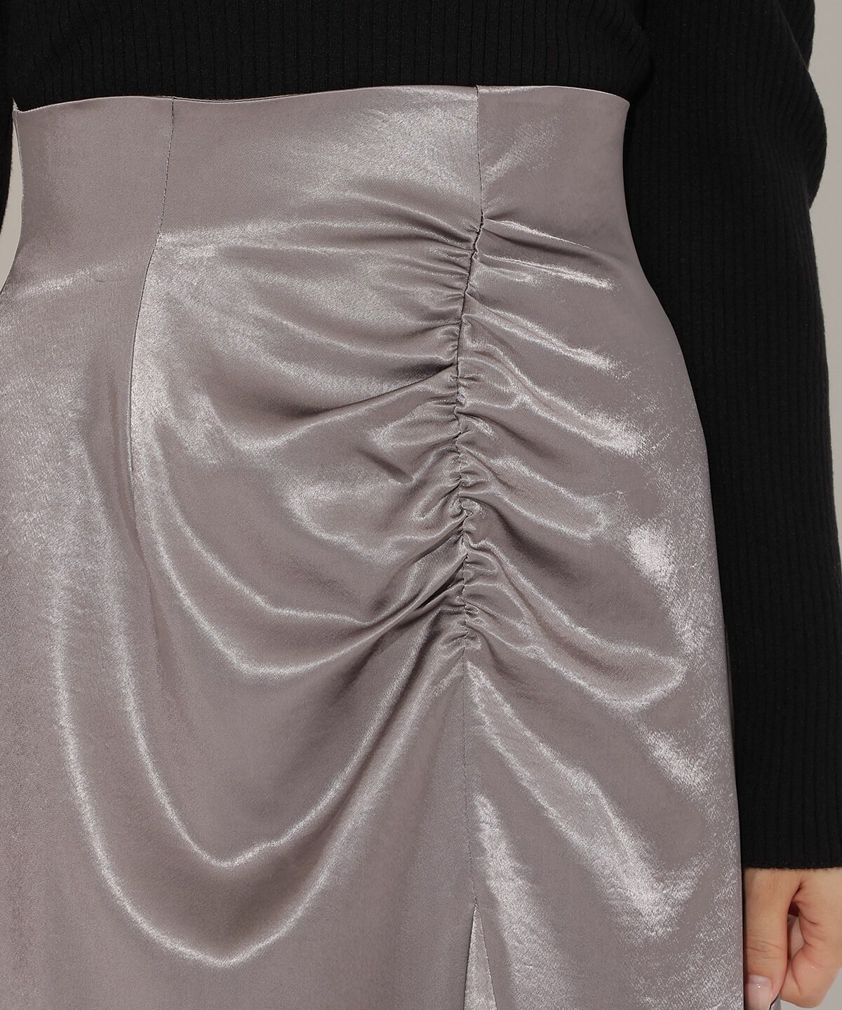 アンドクチュール「ワンサイドシャーリングサテンスカート」|フレア|