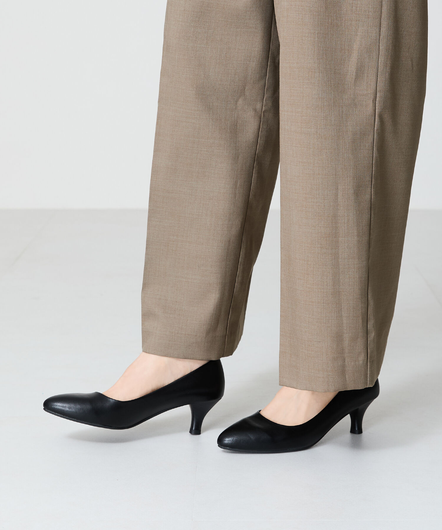 ORiental TRaffic「【WEB限定 / 累計9万足突破】 ミドルヒール パンプス /R-4008  ヒール5.5cm シンプル オフィス クッション」|パンプス|