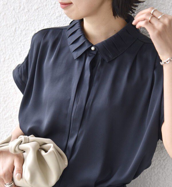 SHIPS for women「《予約》【WEB限定】〈手洗い可能〉ヴィンテージ サテン 襟 タック デザイン ブラウス」|シャツ・ブラウス|