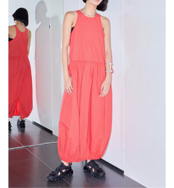  「SAYAKA DAVIS BALLON TANK DRESS WDR22-OCP：ワンピース」|ワンピース|レッド
