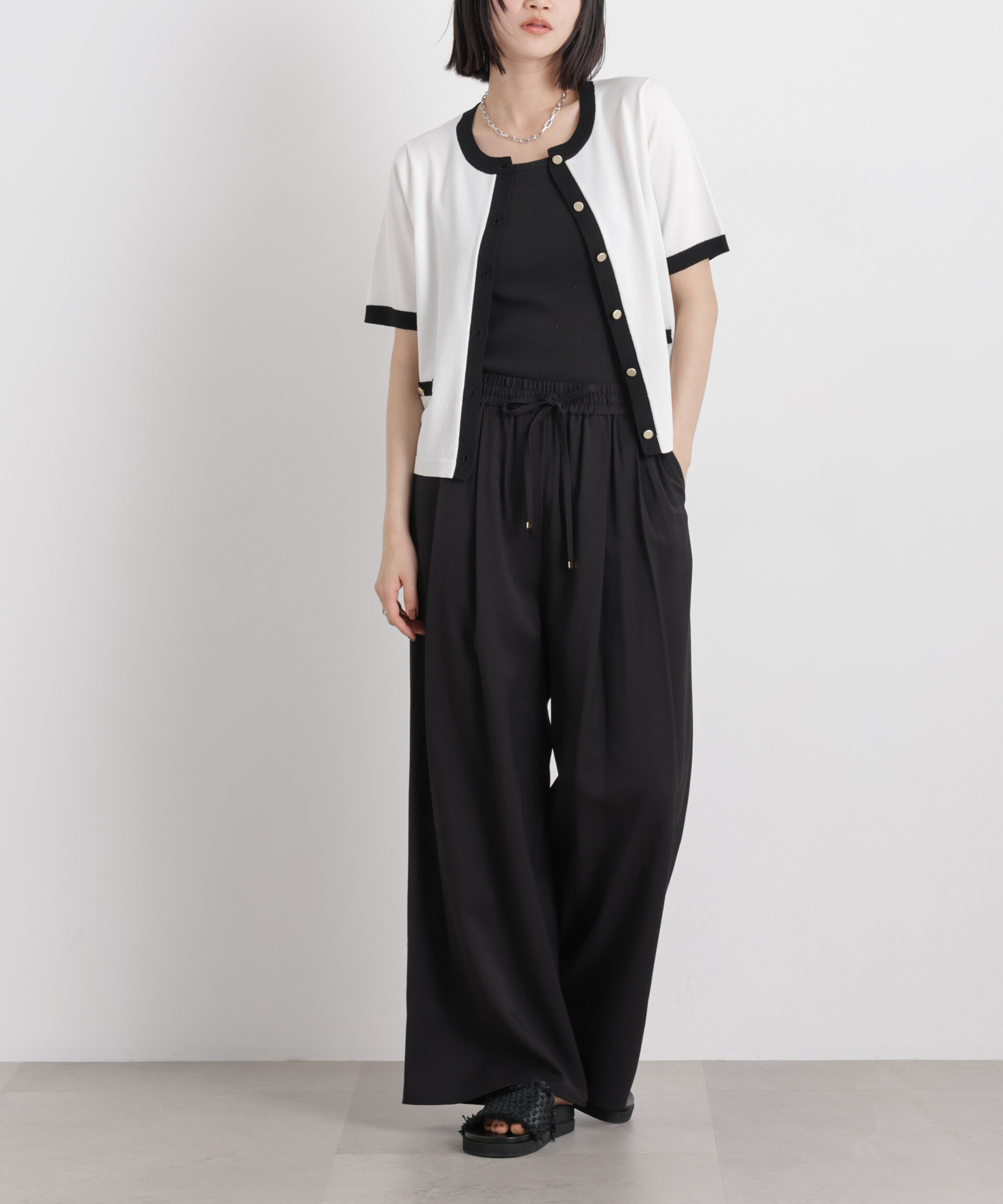 nano･universe「微光沢ツイルイージーパンツ(セットアップ可)」|チノ|ブラック