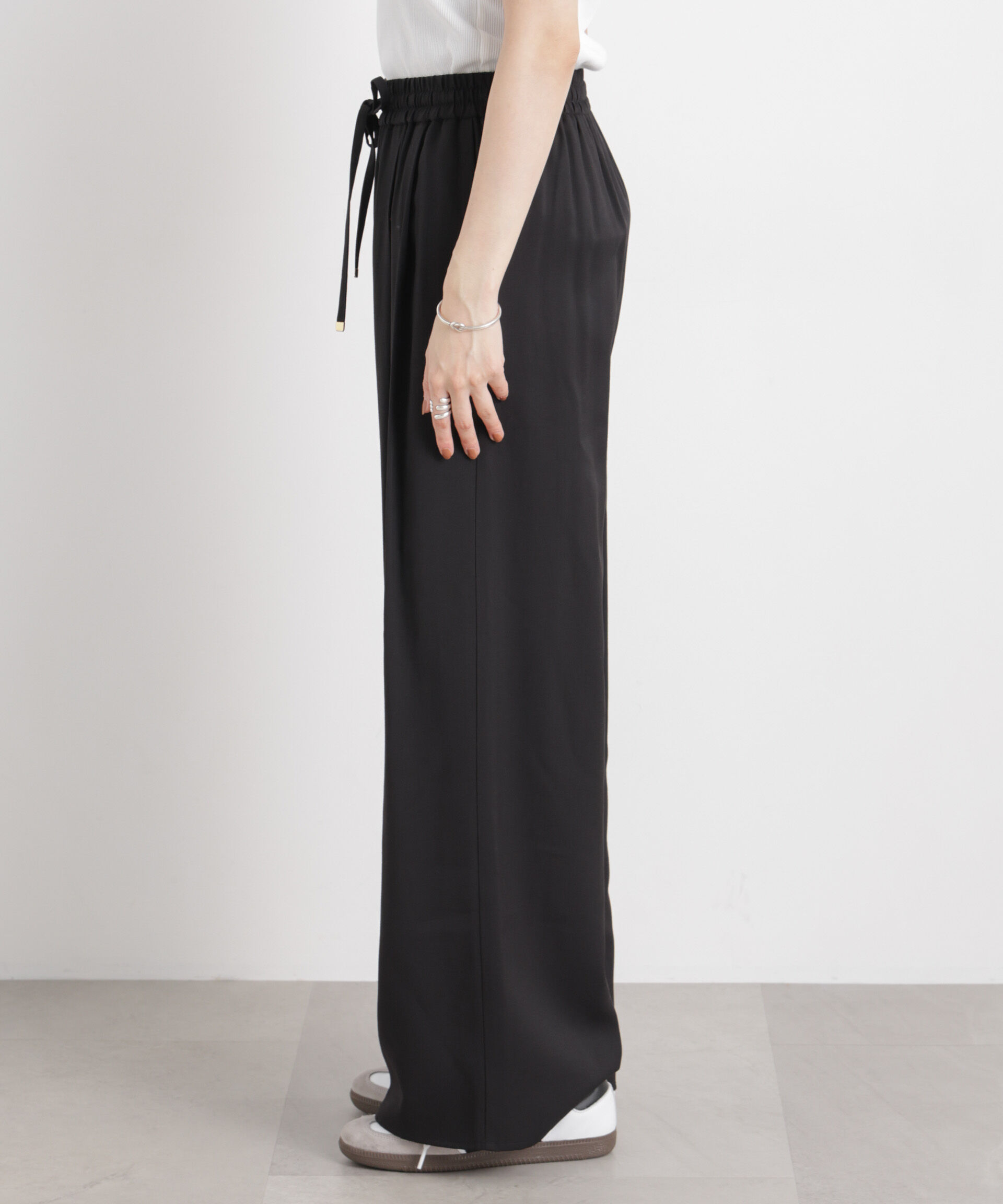 nano･universe「微光沢ツイルイージーパンツ(セットアップ可)」|チノ|