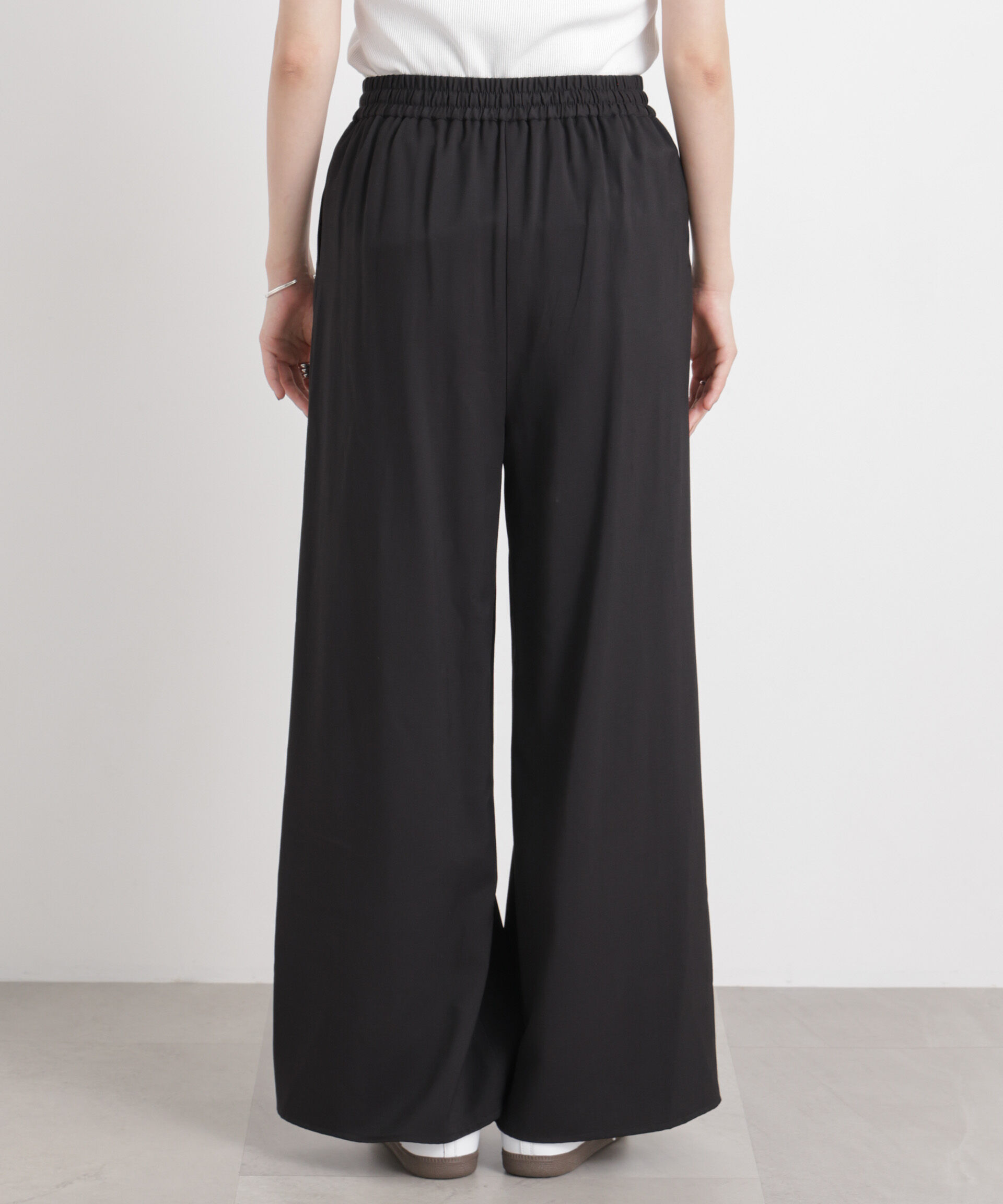 nano･universe「微光沢ツイルイージーパンツ(セットアップ可)」|チノ|