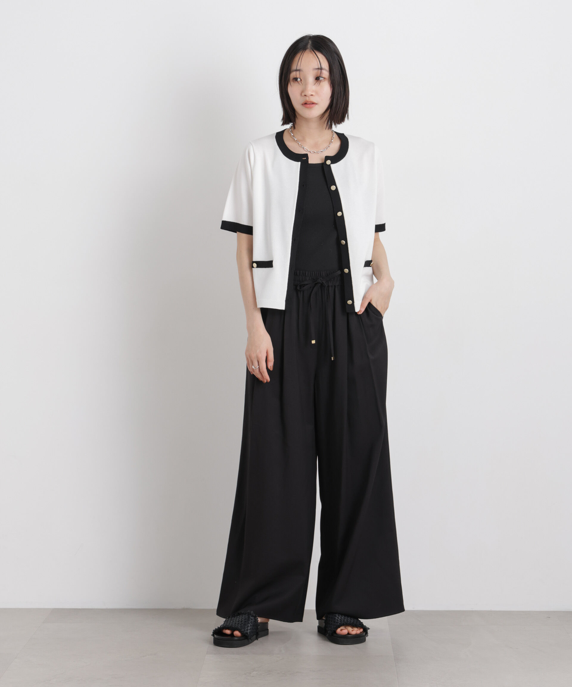 nano･universe「微光沢ツイルイージーパンツ(セットアップ可)」|チノ|