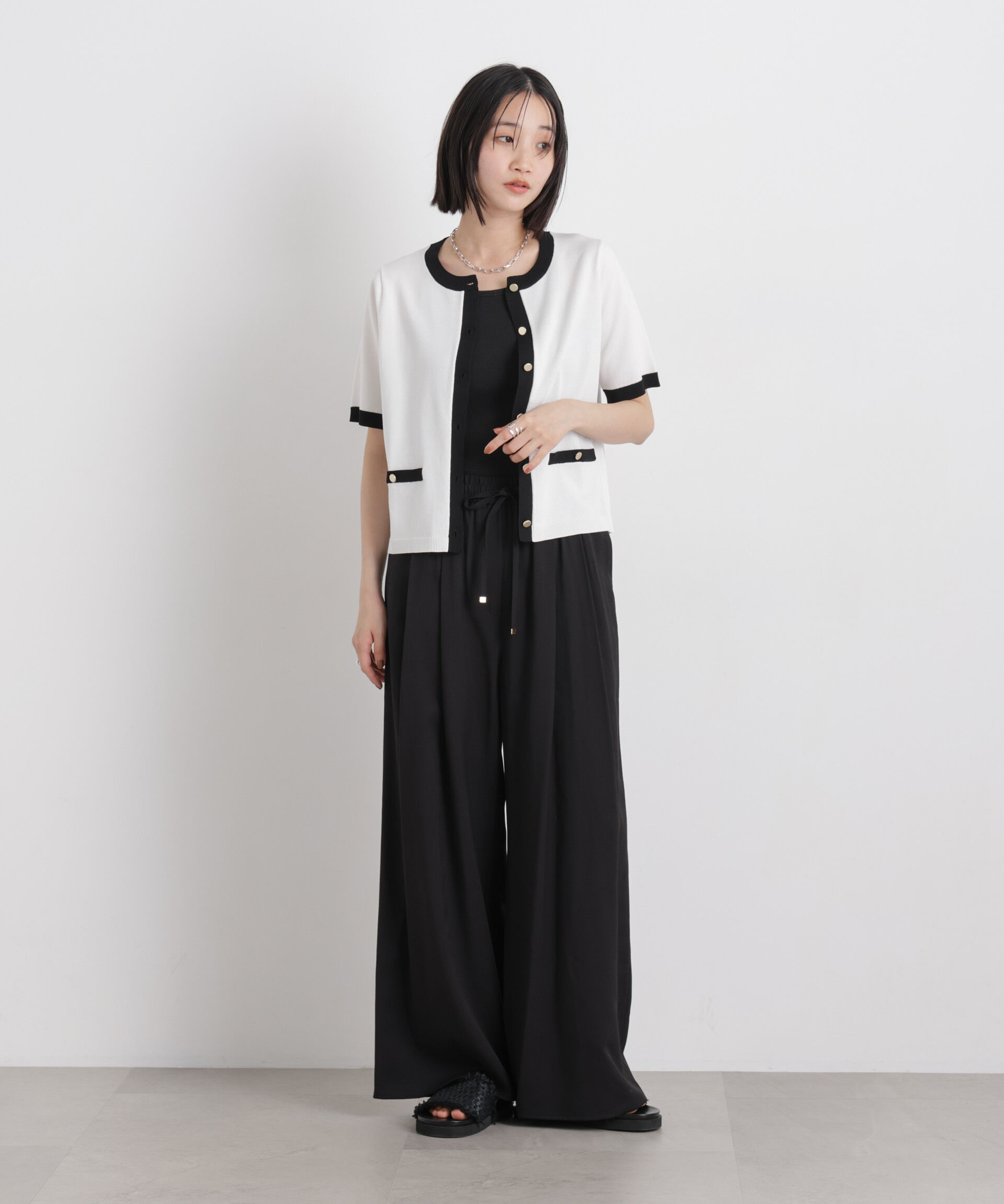 nano･universe「微光沢ツイルイージーパンツ(セットアップ可)」|チノ|