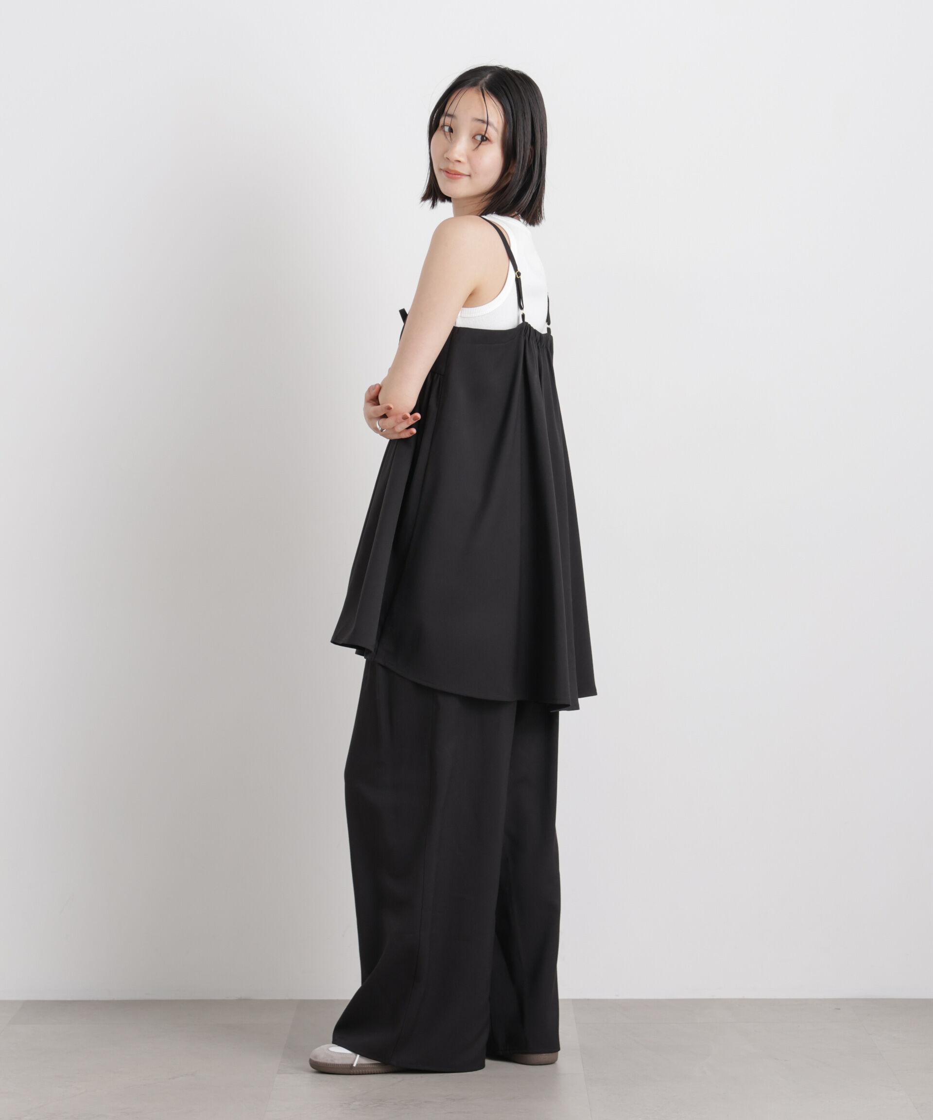 nano･universe「微光沢ツイルイージーパンツ(セットアップ可)」|チノ|