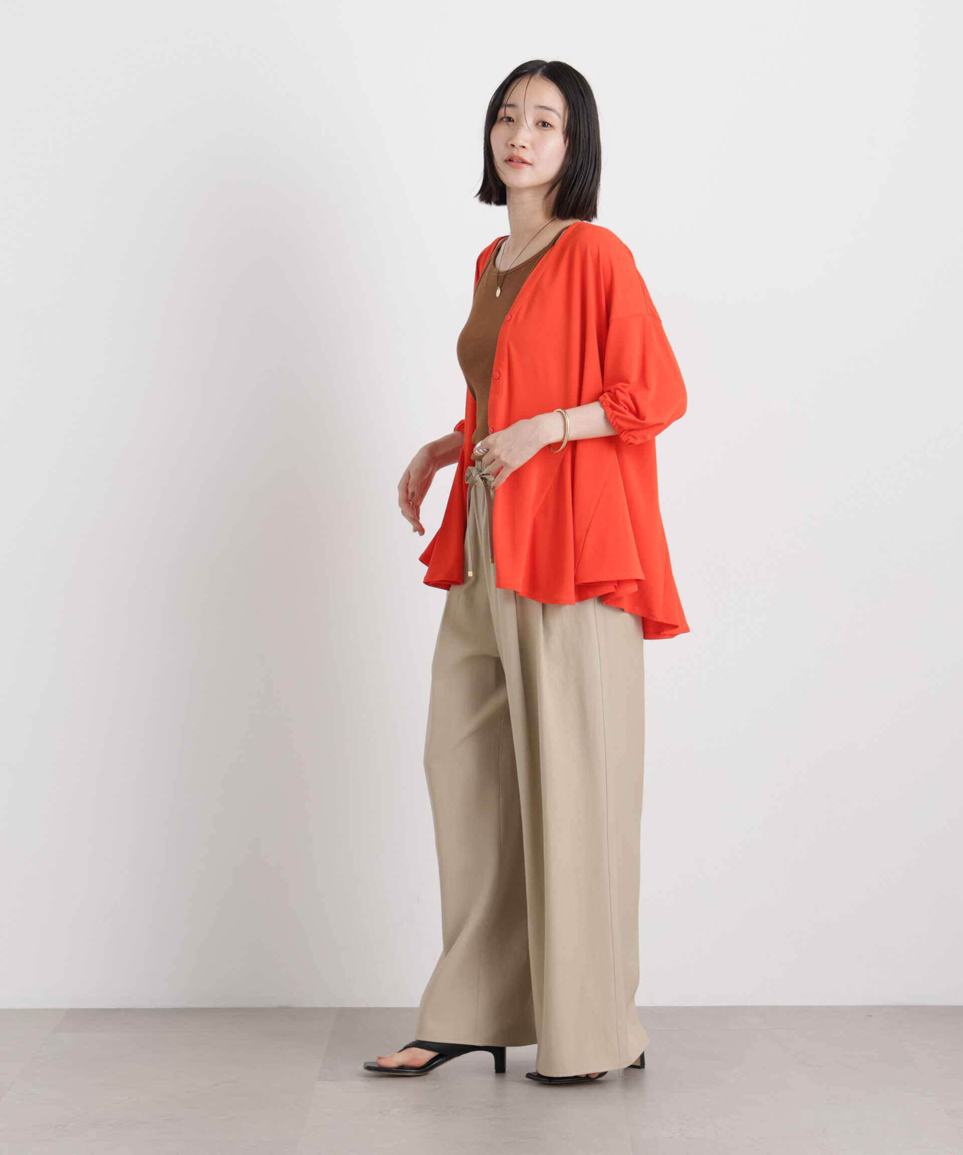 nano･universe「微光沢ツイルイージーパンツ(セットアップ可)」|チノ|