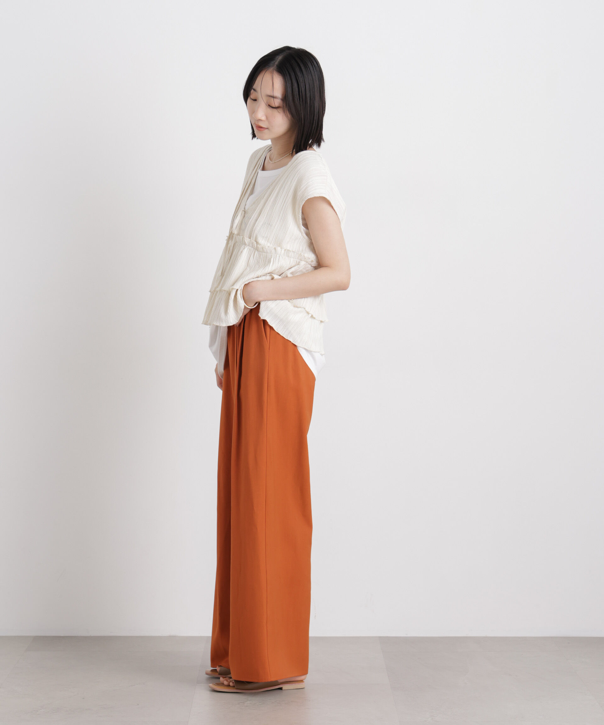 nano･universe「微光沢ツイルイージーパンツ(セットアップ可)」|チノ|