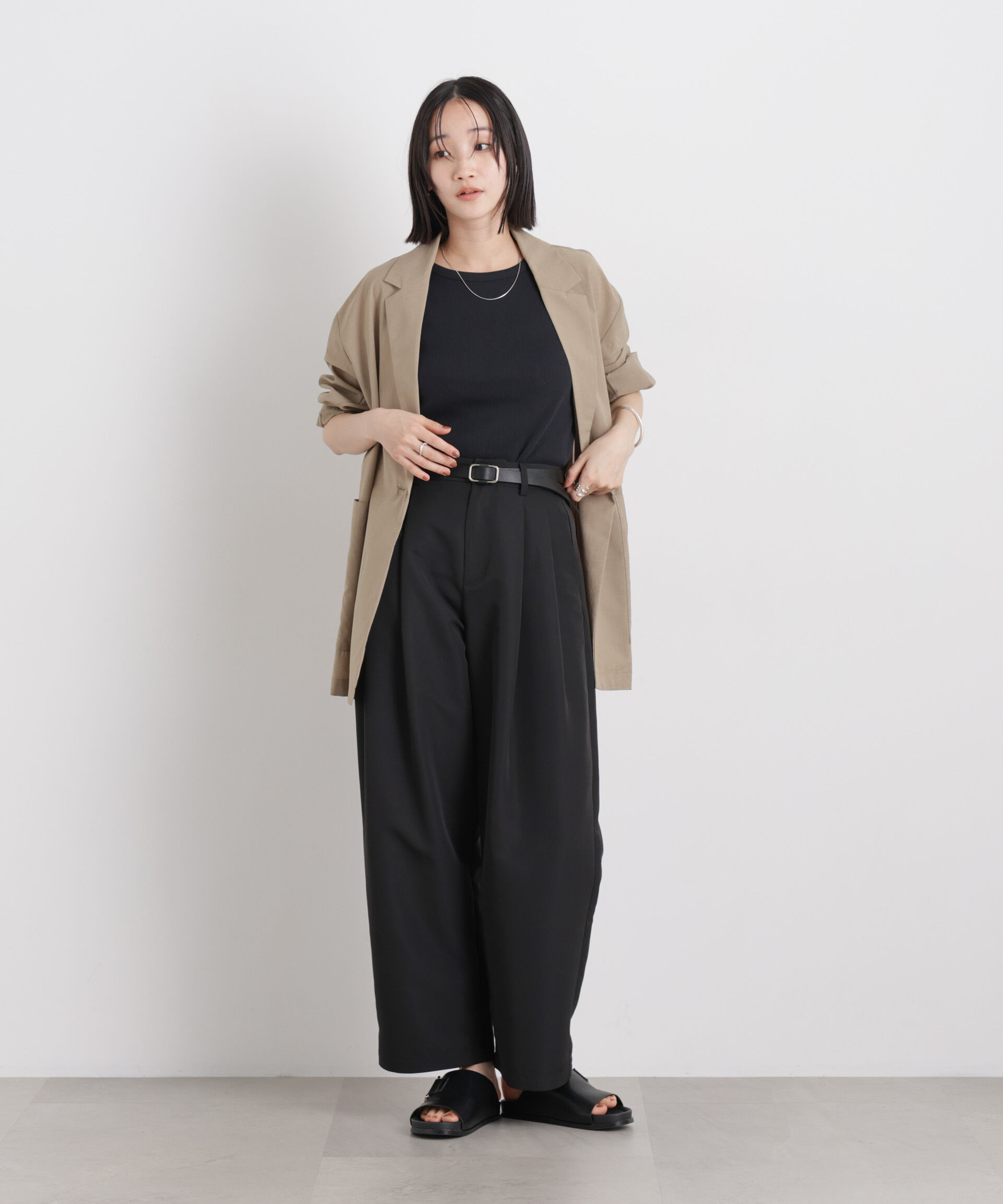 nano･universe「平織りツータックワイドパンツ」|チノ|