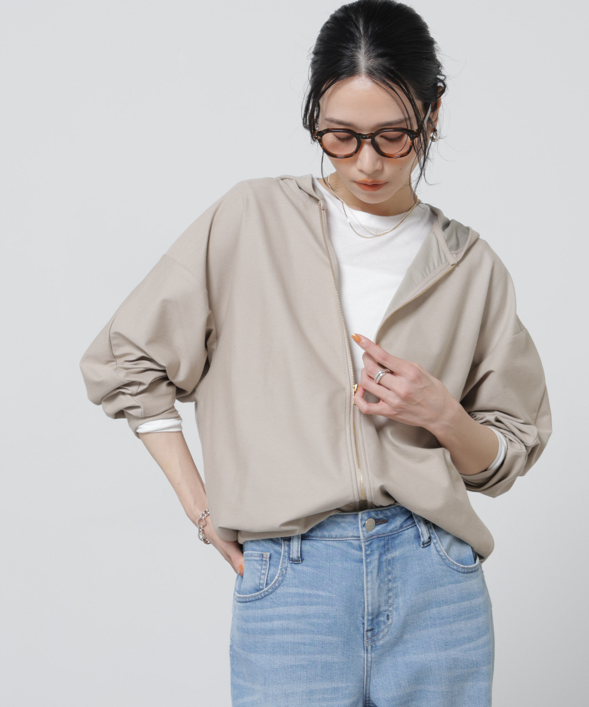 nano･universe「「Meaningful Continuity」coveross(R)ツイル調冷感プレーティング天竺パーカー」|Tシャツ・カットソー|ベージュ