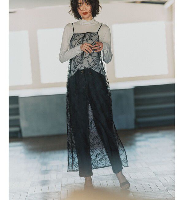 23区「23区DENIM ストレートフィット デニムパンツ」|デニム|