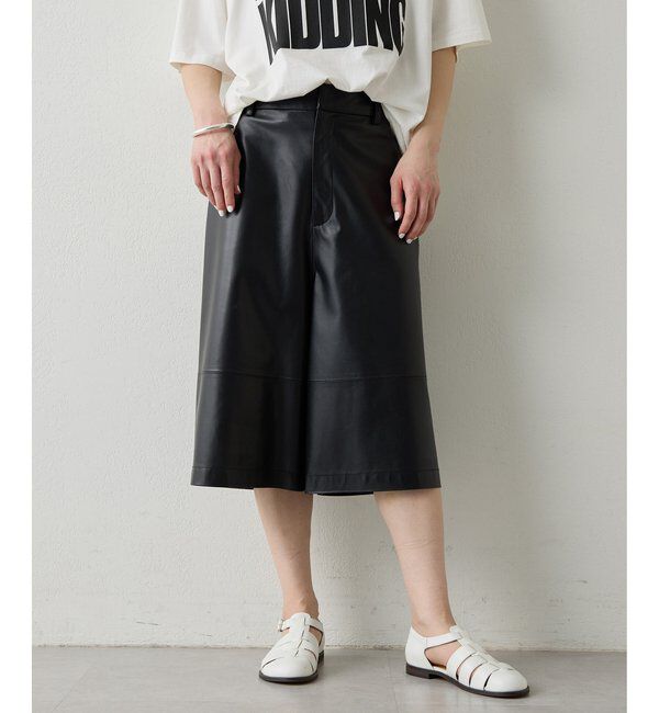  「レザーハーフパンツ」|チノ|