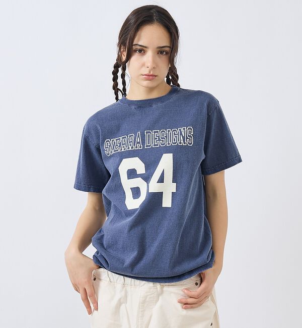 ABAHOUSE「【Good On x SIERRA】DESIGNS 64 Tシャツ / ユニセッ」|Tシャツ・カットソー|ネイビー