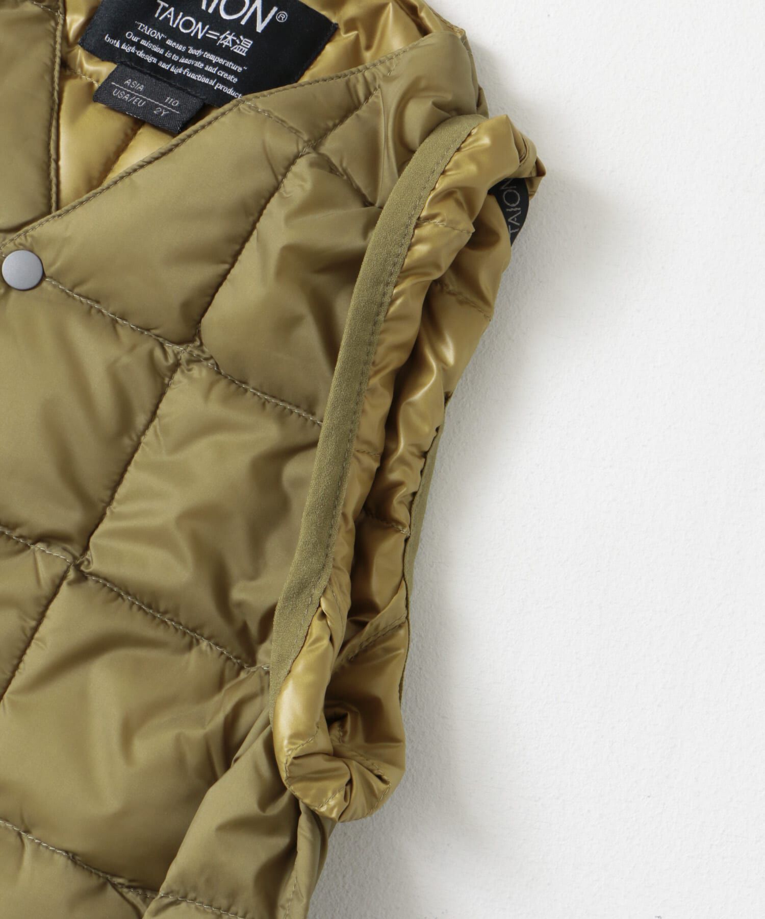 URBAN RESEARCH DOORS「TAION　V-NECK BUTTON DOWN VEST(KIDS)」|その他|